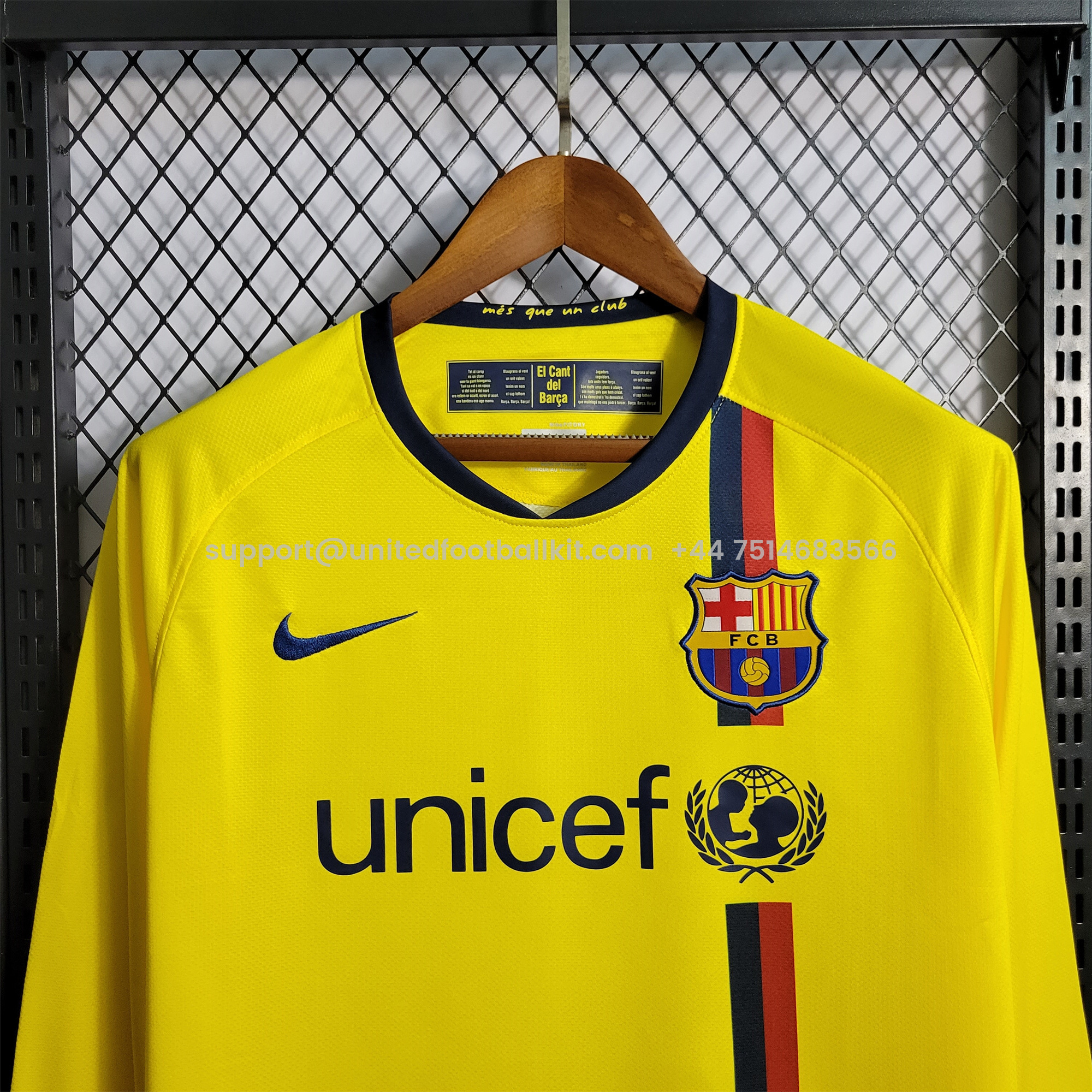 Unitedfootballkit.com | Retro Barcelona 08-09 Away Stadium Long Sleeve Jersey -Customize Name, Number and Patch | Worldwide Shipping