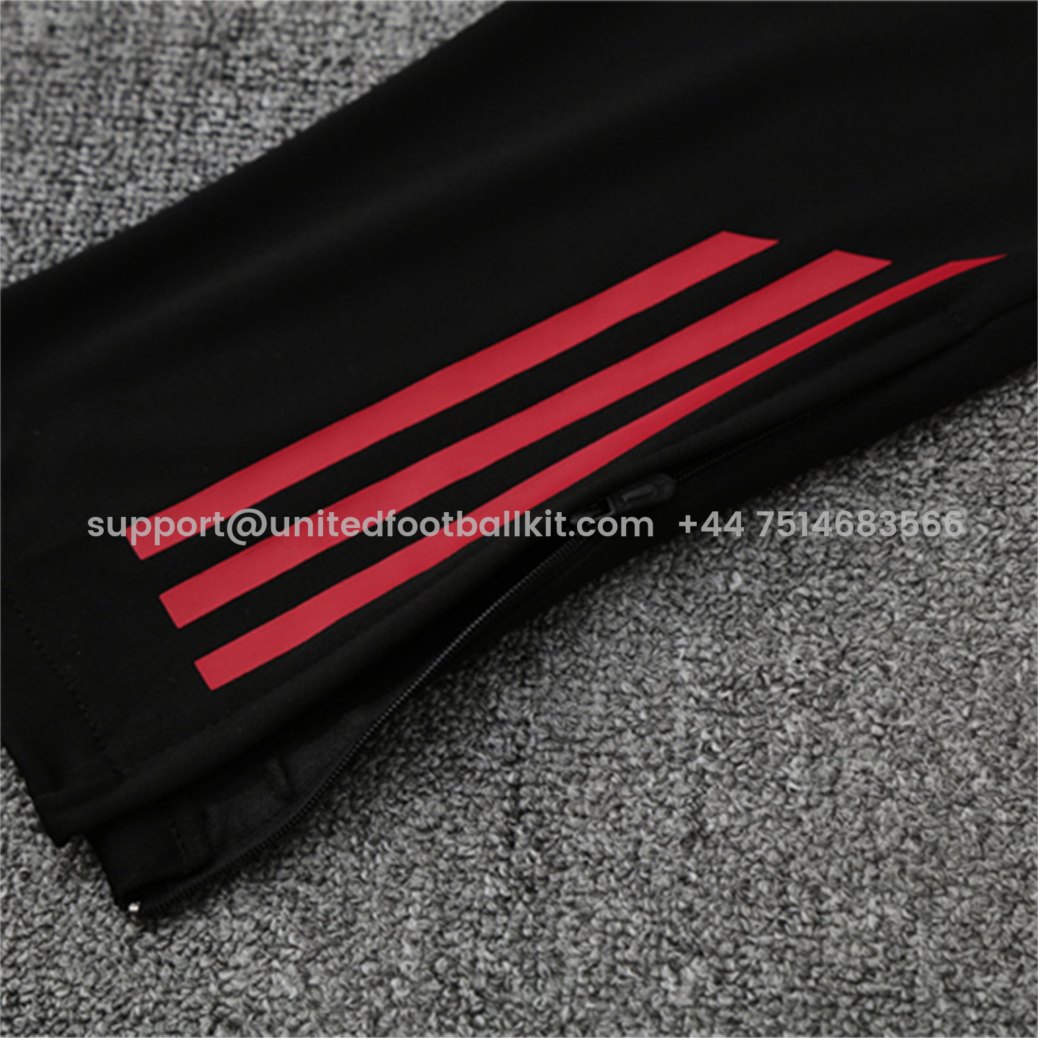 Unitedfootballkit.com | Manchester United 25-26 Kid Long Sleeves Training Set - White Top & Black Pants -Customize Name, Number and Patch | Worldwide Shipping