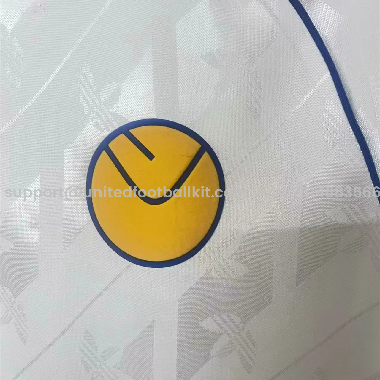 Unitedfootballkit.com | Leeds United 24-25 Spezial Collection White Long Sleeve Polo Shirts -Customize Name, Number and Patch | Worldwide Shipping