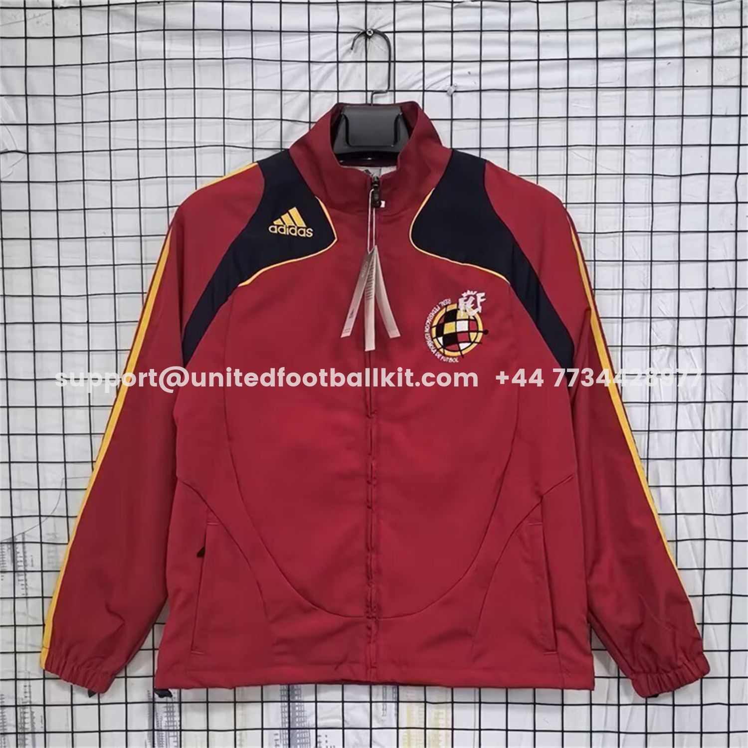 Unitedfootballkit.com | Retro Spain 2007 Red Windbreaker -Customize Name, Number and Patch | Worldwide Shipping