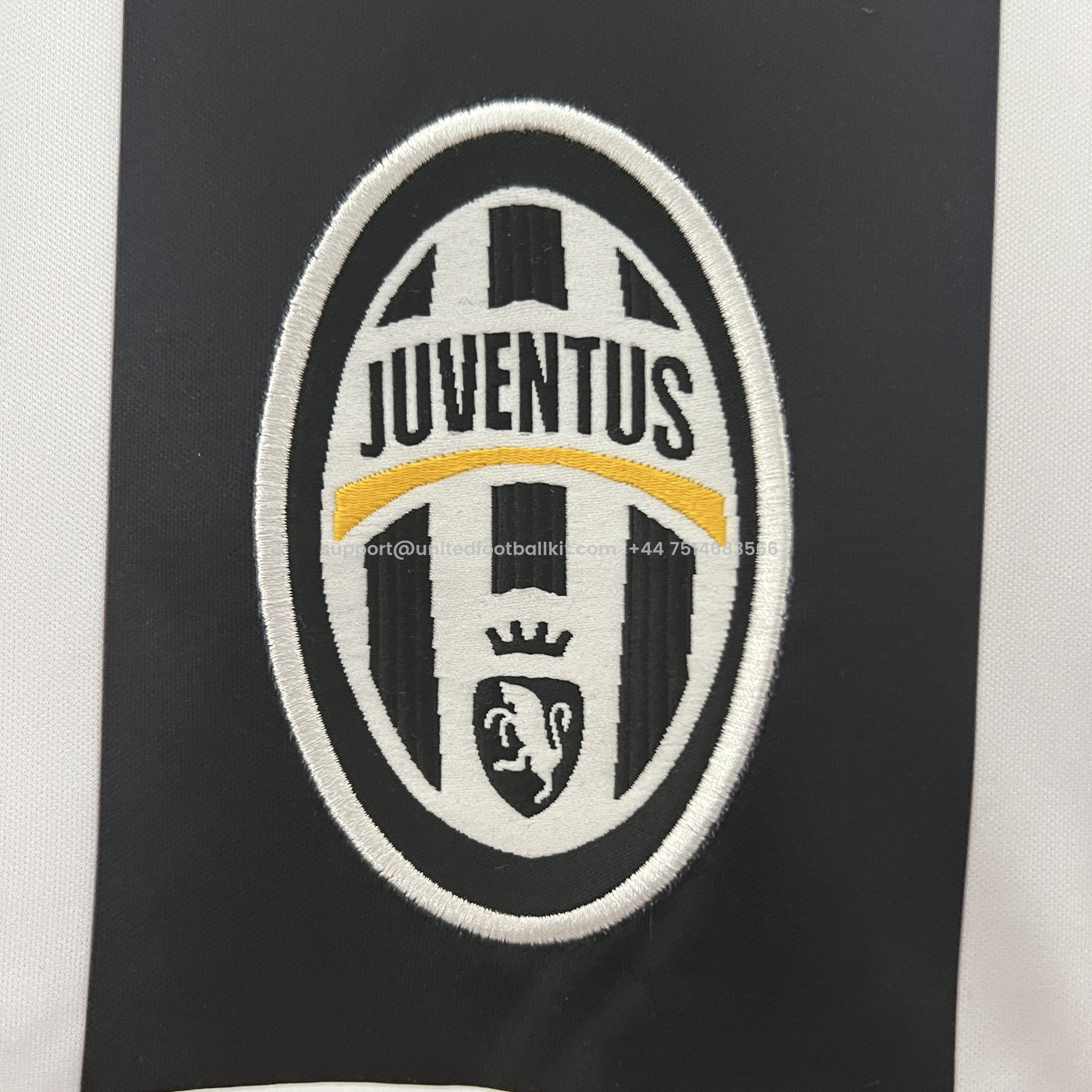 Unitedfootballkit.com | Retro Juventus 2004-05 Home Stadium Jersey -Customize Name, Number and Patch | Worldwide Shipping