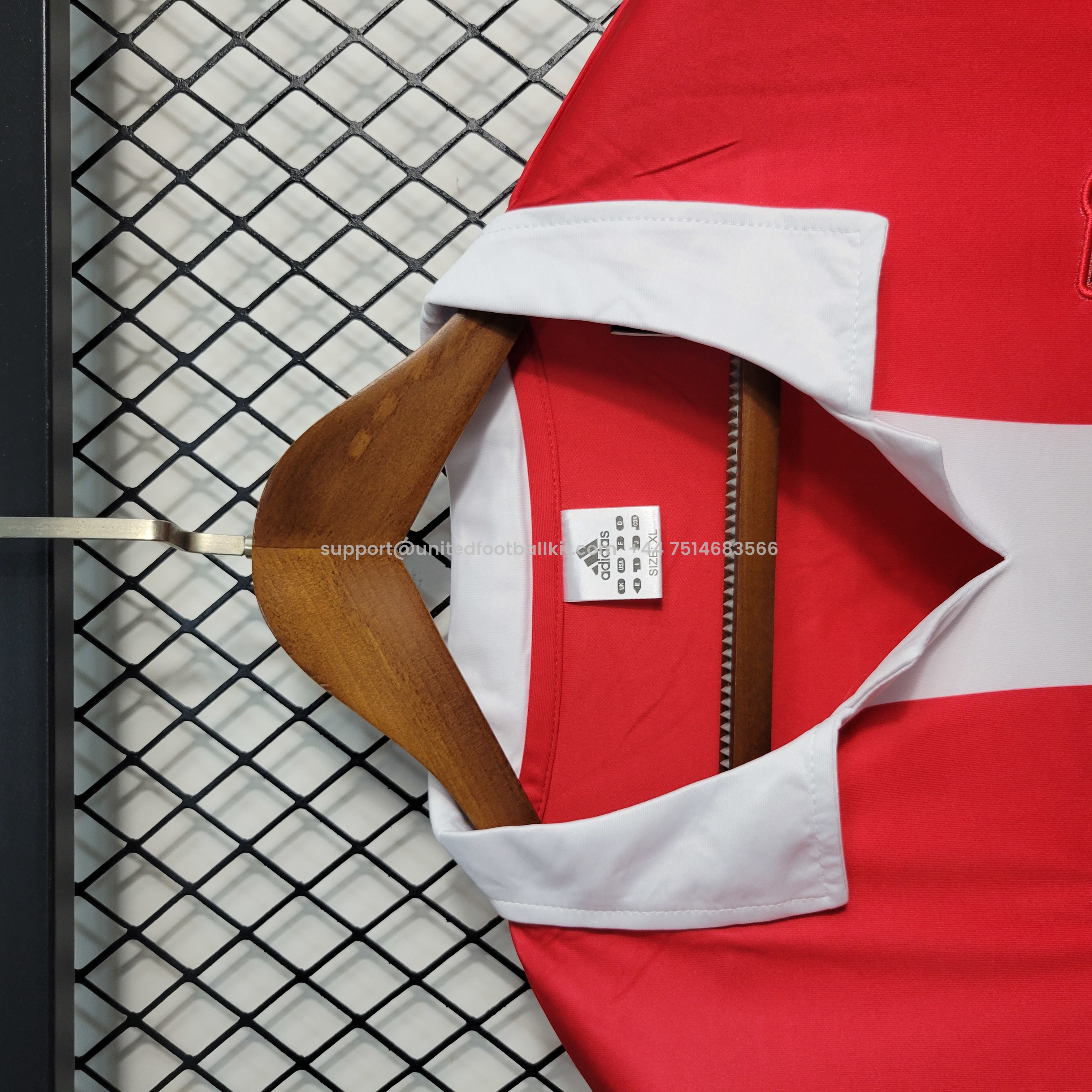 Unitedfootballkit.com | Retro Benfica 2004-05 Home Stadium Jersey -Customize Name, Number and Patch | Worldwide Shipping