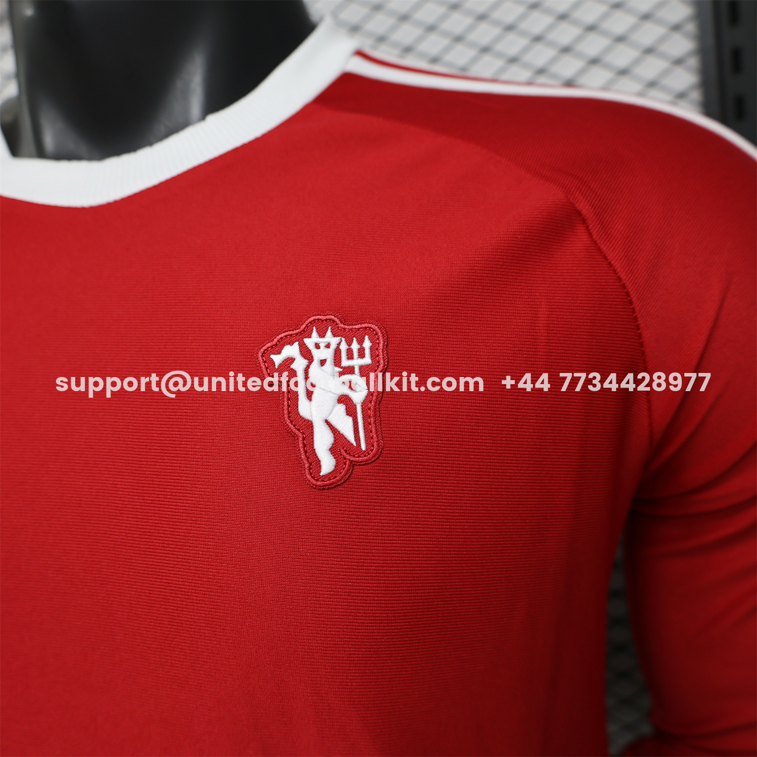 Unitedfootballkit.com | Manchester United 26-27 Red Casual Long Sleeves Jersey - Player Version -Customize Name, Number and Patch | Worldwide Shipping