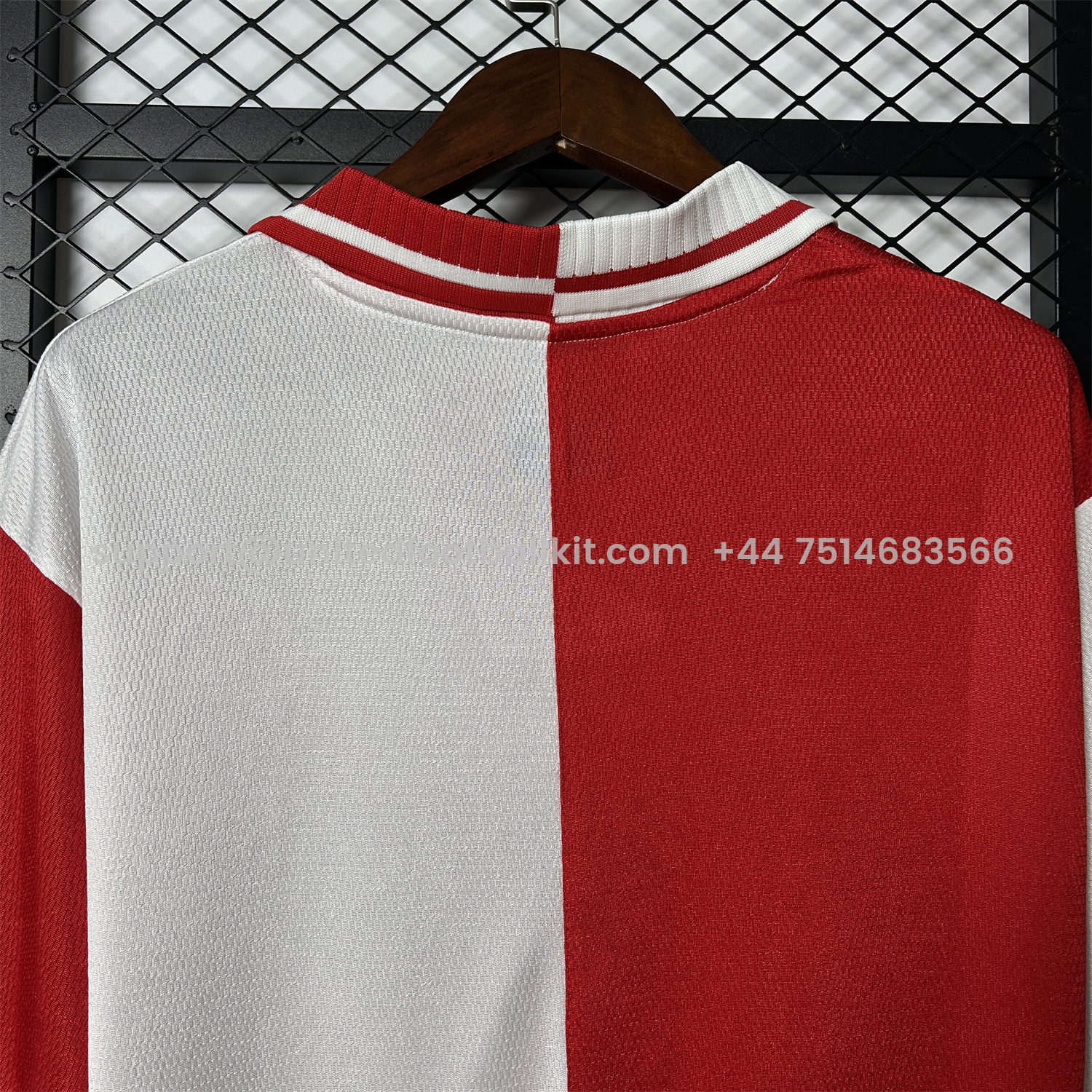 Unitedfootballkit.com | Retro Celta Vigo 2001-02 Away Jersey -Customize Name, Number and Patch | Worldwide Shipping