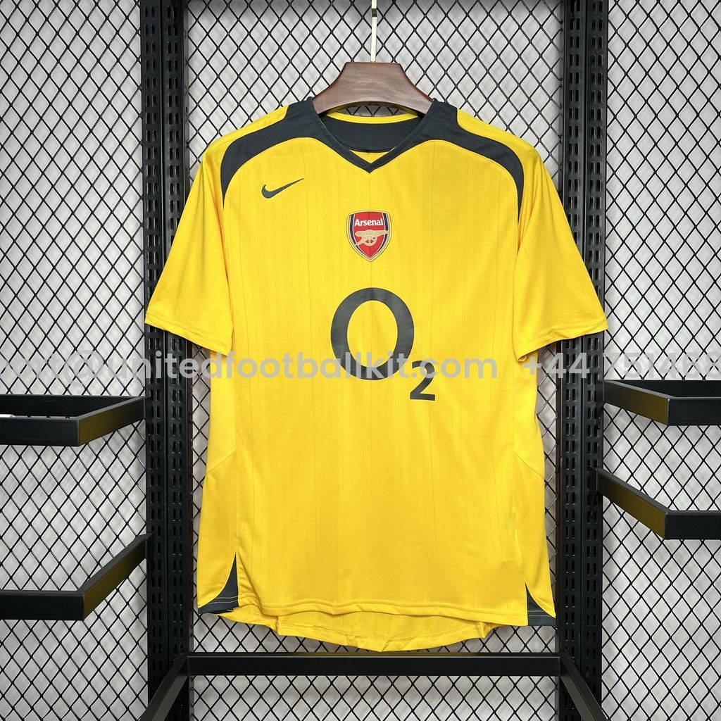 Unitedfootballkit.com | Retro Arsenal 2005-06 Away Stadium Jersey -Customize Name, Number and Patch | Worldwide Shipping