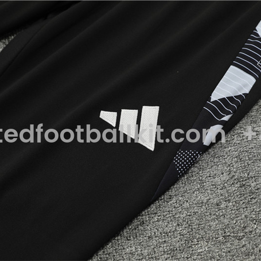Unitedfootballkit.com | Manchester United 24-25 Kids Long Sleeve Training Set - Black -Customize Name, Number and Patch | Worldwide Shipping