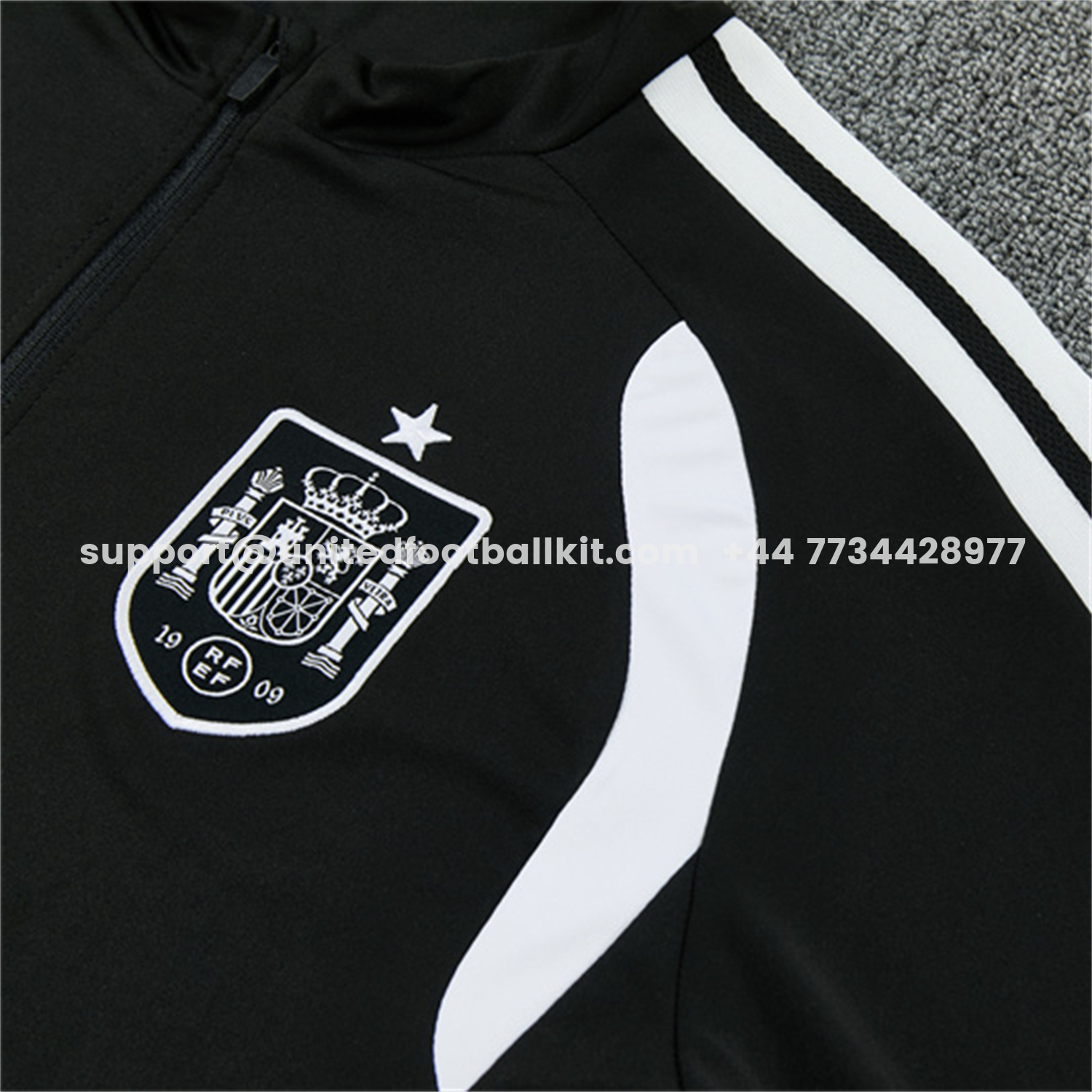 Unitedfootballkit.com | Spain 2026 Long Sleeve Training Set - Black Top & Black Pants -Customize Name, Number and Patch | Worldwide Shipping