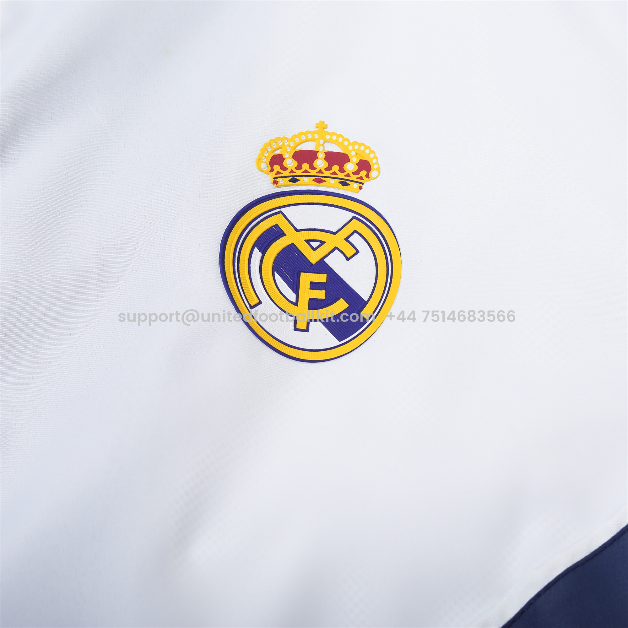 Unitedfootballkit.com | Real Madrid 24-25 White Hooded Windbreaker - Player Version -Customize Name, Number and Patch | Worldwide Shipping
