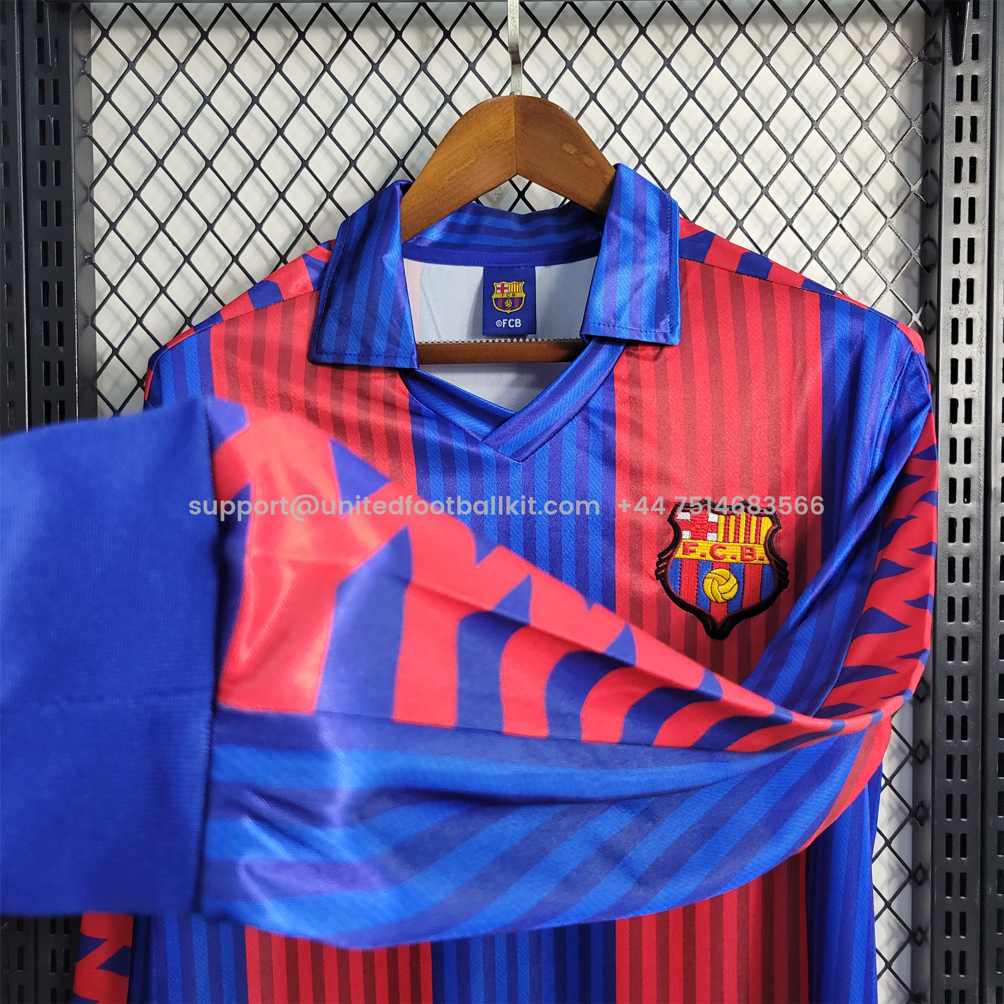 Unitedfootballkit.com | Retro Barcelona 90-92 Home Stadium Long Sleeve Jersey -Customize Name, Number and Patch | Worldwide Shipping
