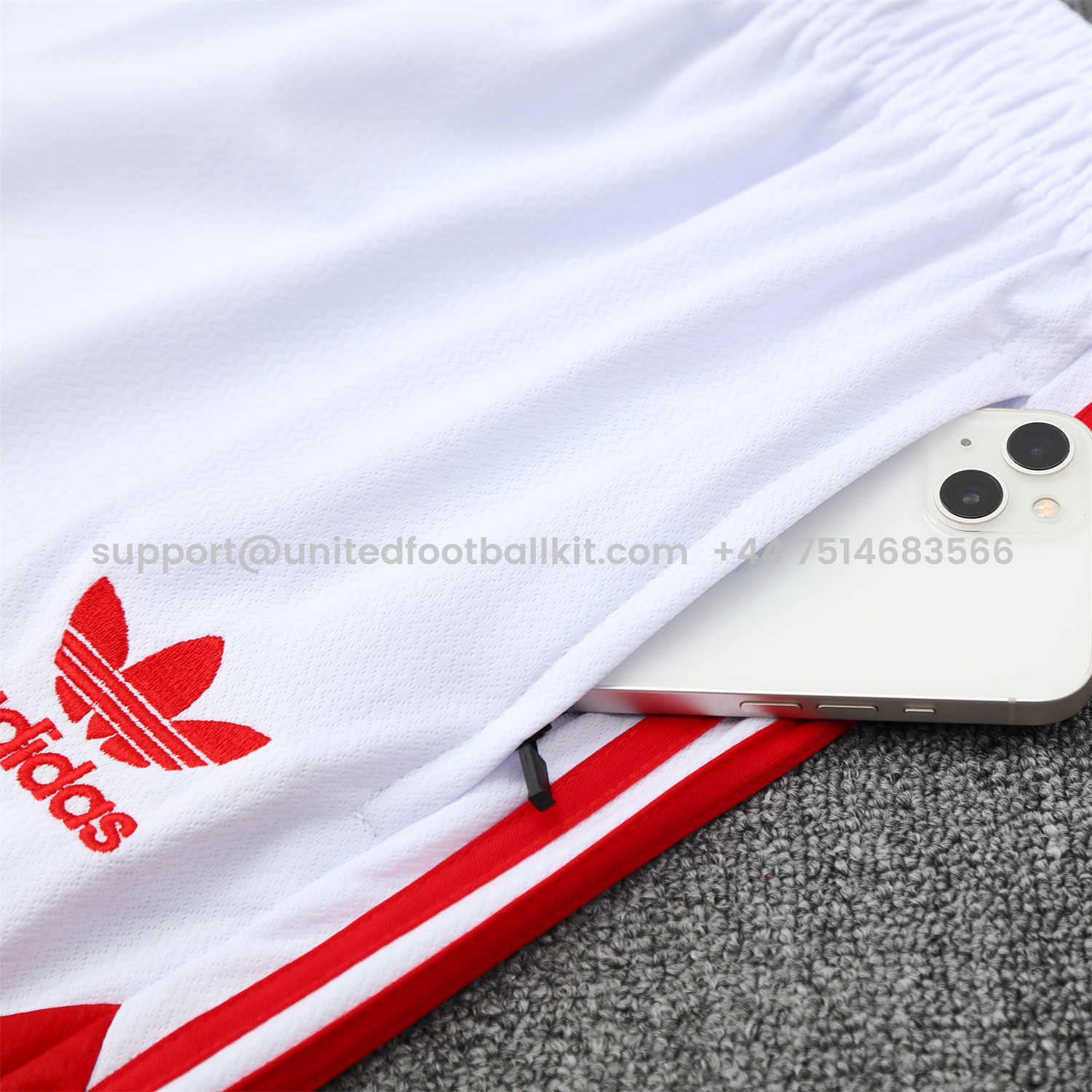 Unitedfootballkit.com | Bayern Munich 25-26 Short-Sleeve Training Set - White Top & white Shorts -Customize Name, Number and Patch | Worldwide Shipping