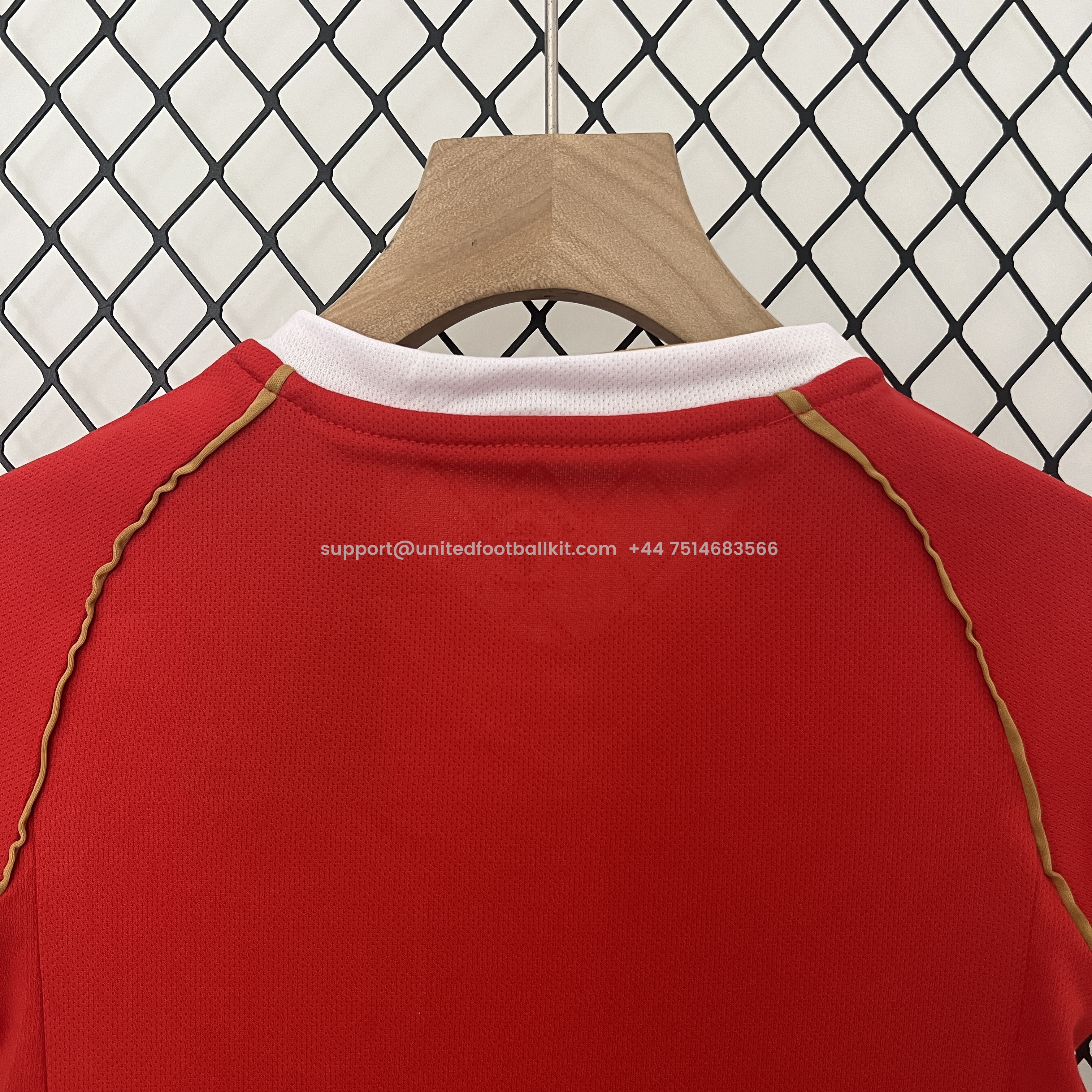 Unitedfootballkit.com | Retro Manchester United 2006-07 Home Stadium Kids Kit -Customize Name, Number and Patch | Worldwide Shipping