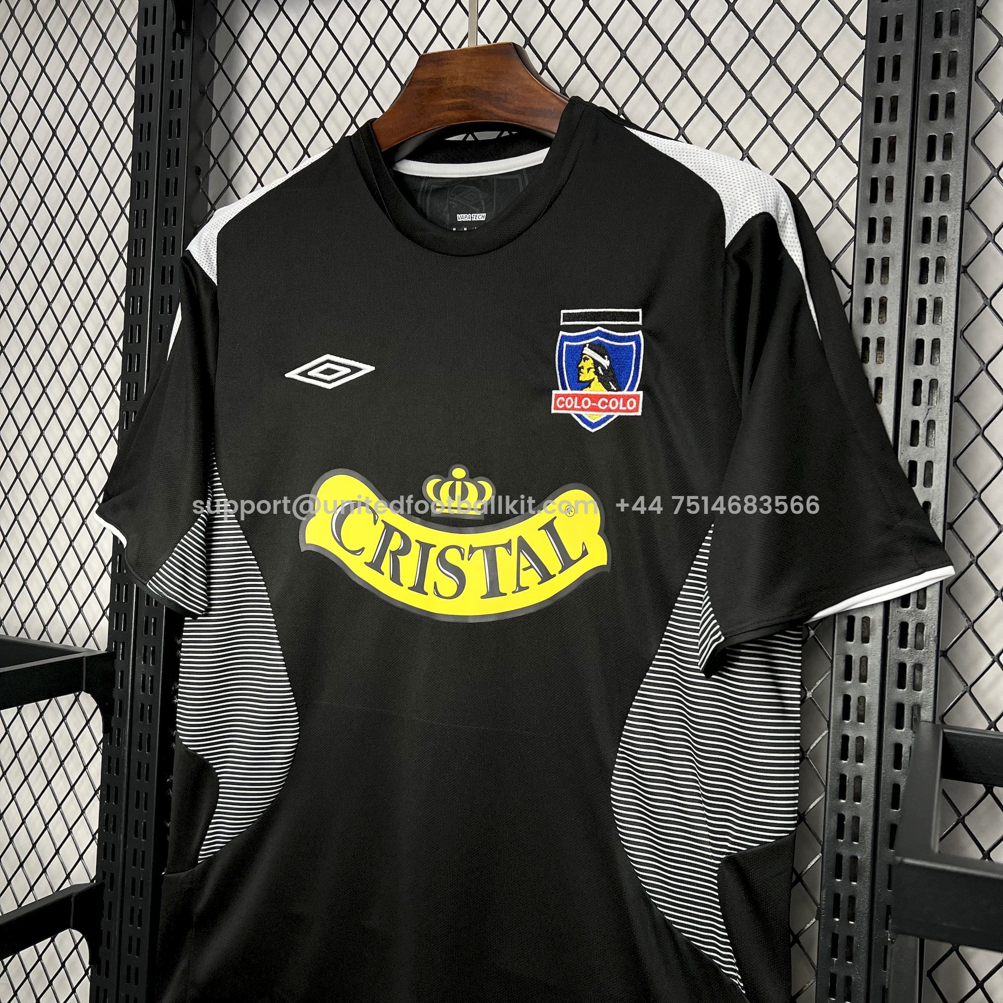 Unitedfootballkit.com | Retro Colo Colo 2006 Away Jersey -Customize Name, Number and Patch | Worldwide Shipping