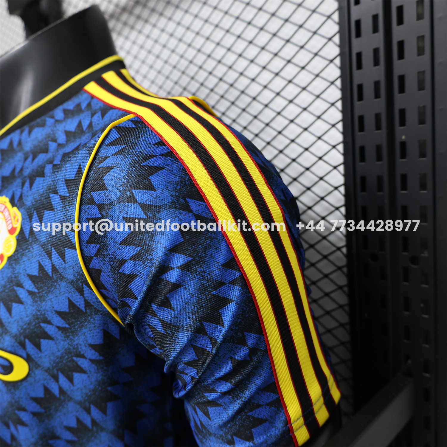 Unitedfootballkit.com | Manchester United 26-27 Retro Style Casual Dark Blue Special Jersey - Player Version -Customize Name, Number and Patch | Worldwide Shipping