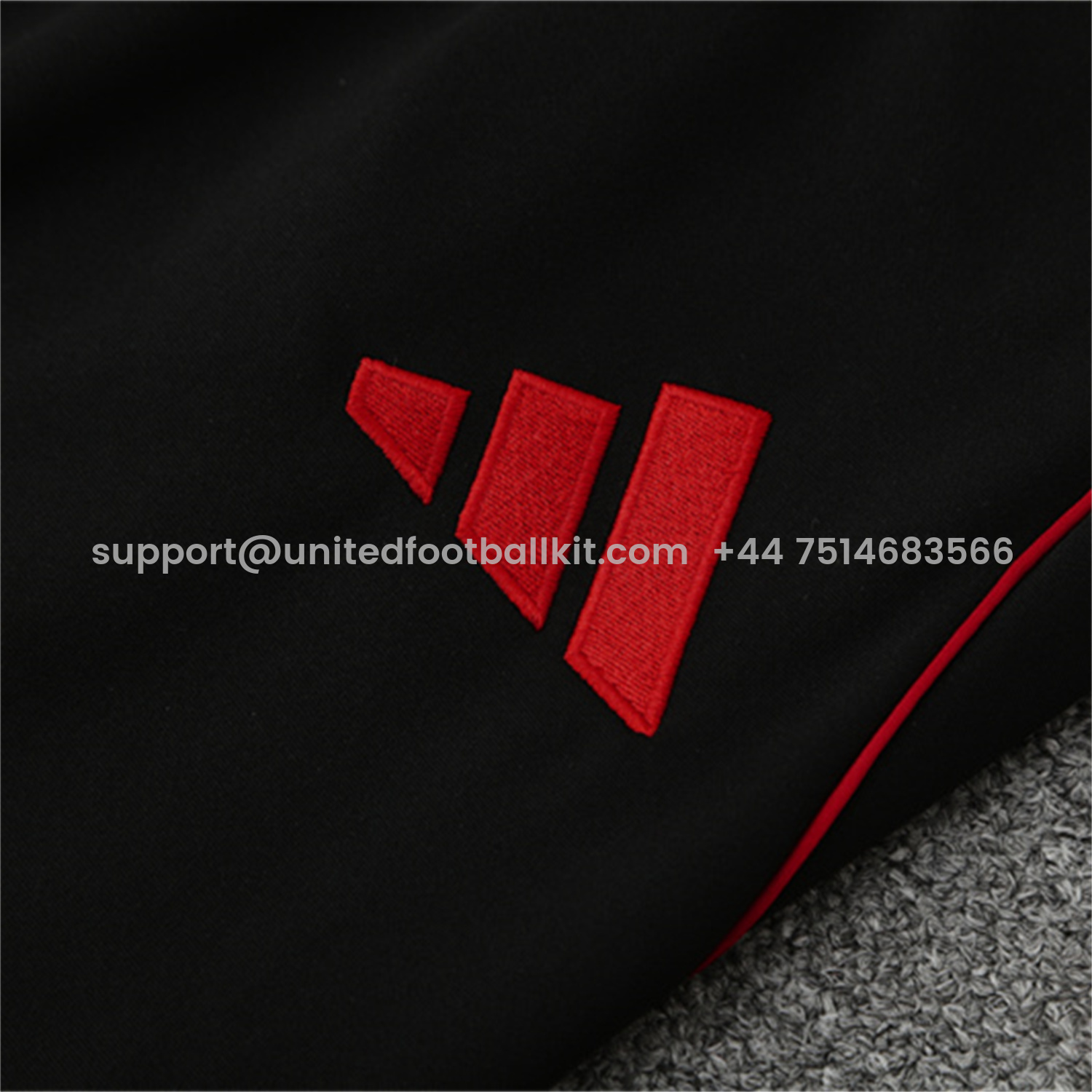 Unitedfootballkit.com | Manchester United 25-26 Long Sleeves Training Set - Red Top & Black Pants -Customize Name, Number and Patch | Worldwide Shipping