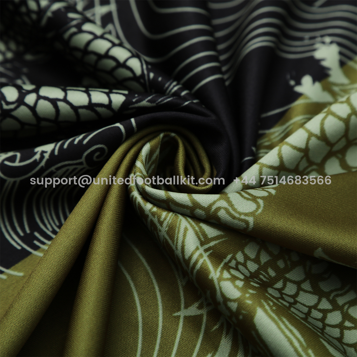 Unitedfootballkit.com | Real Madrid 25-26 Vest Training Set - Green-Black Dragon Vest & Black-White Shorts -Customize Name, Number and Patch | Worldwide Shipping