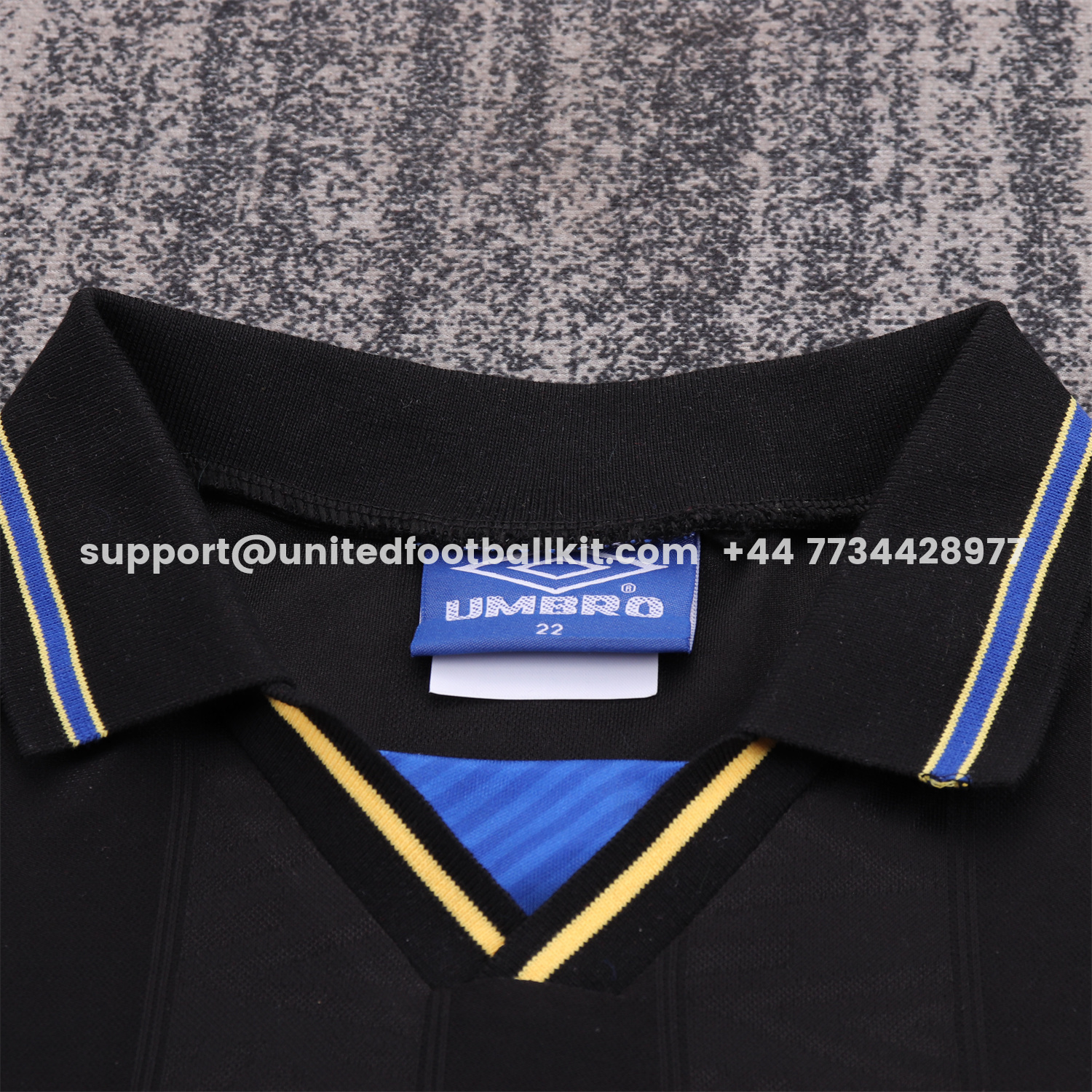 Unitedfootballkit.com | Retro Manchester United 93-95 Away Kids Kit -Customize Name, Number and Patch | Worldwide Shipping