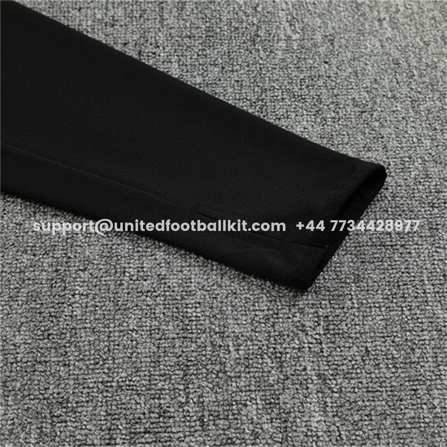 Unitedfootballkit.com | Liver.pool 25-26 Long Sleeve Training Set - Player Version - Black Top & Black Pants -Customize Name, Number and Patch | Worldwide Shipping