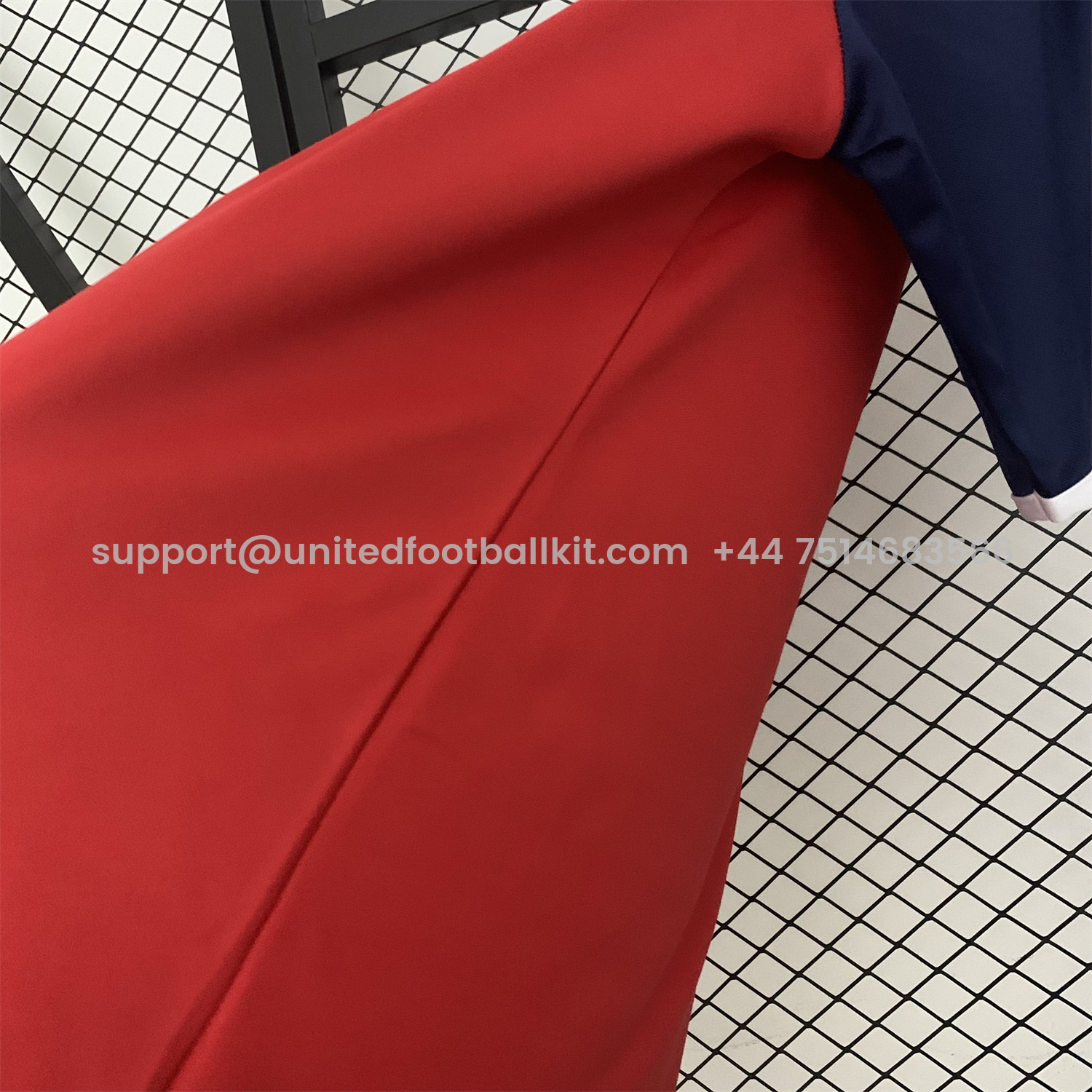 Unitedfootballkit.com | Retro Universidad De Chile 2001-02 Away Jersey -Customize Name, Number and Patch | Worldwide Shipping