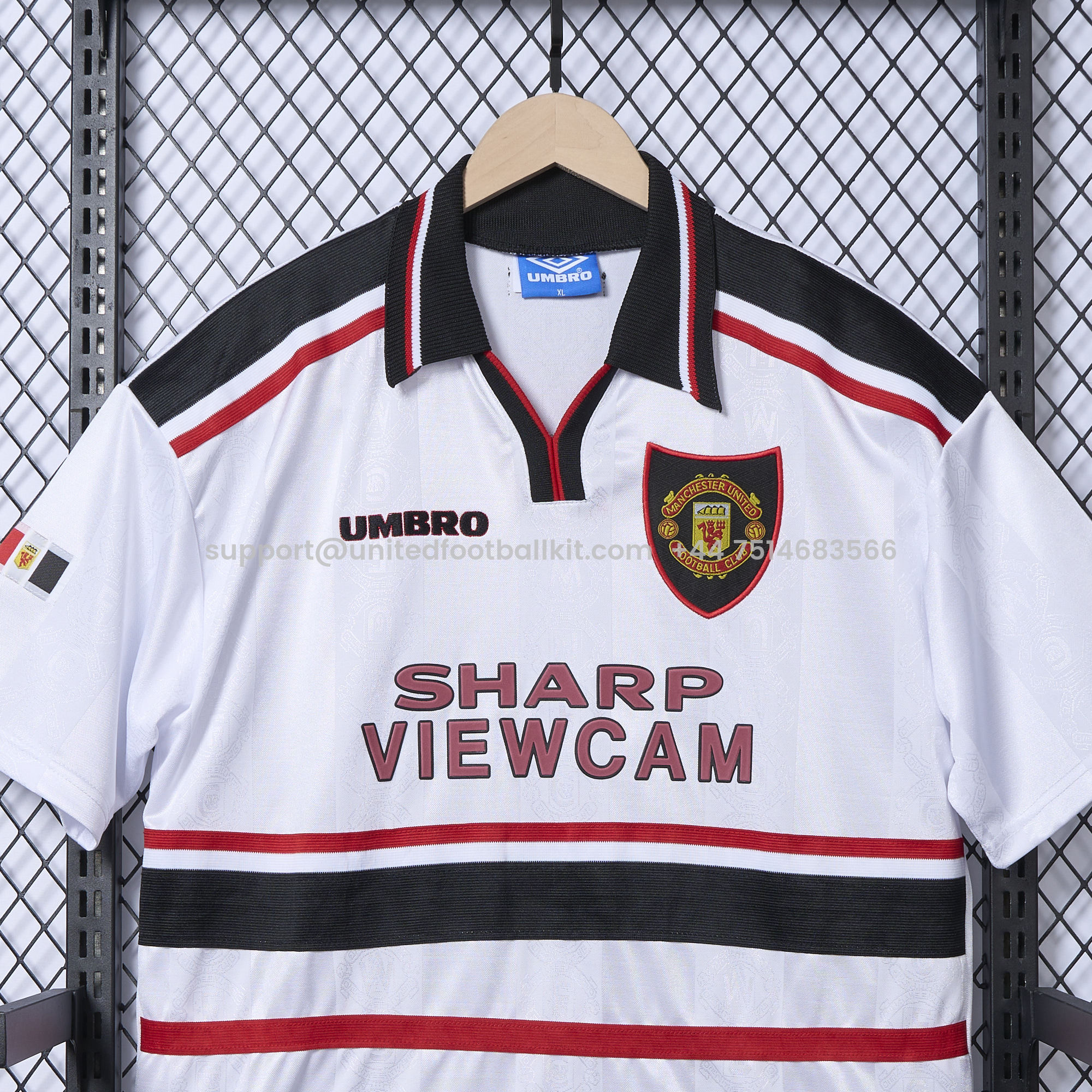 Unitedfootballkit.com | Retro Manchester United 98-99 Away Jersey -Customize Name, Number and Patch | Worldwide Shipping