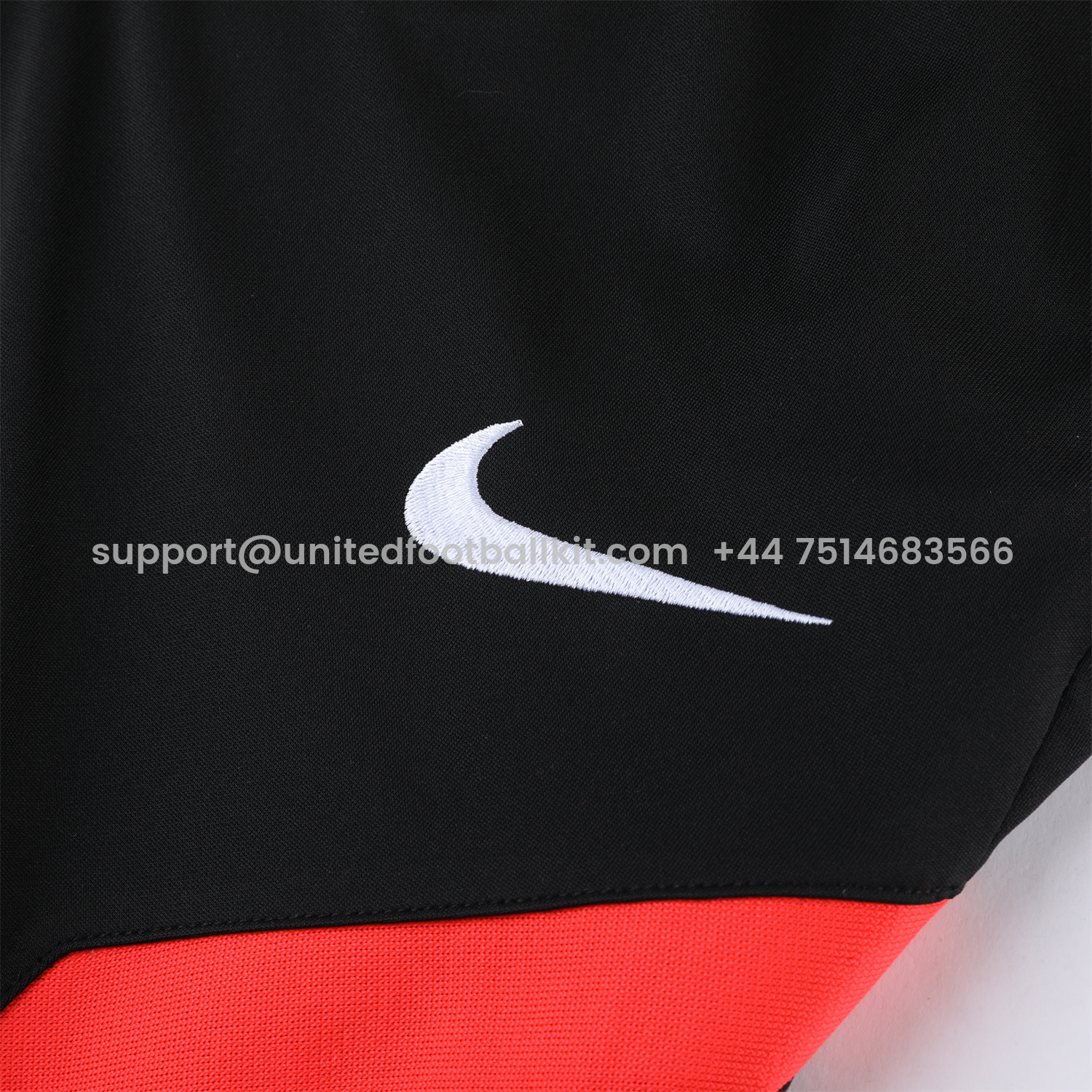Unitedfootballkit.com | Liver.pool 24-25 Long Sleeve Training Set - Red Stripe Top and Black Pants -Customize Name, Number and Patch | Worldwide Shipping
