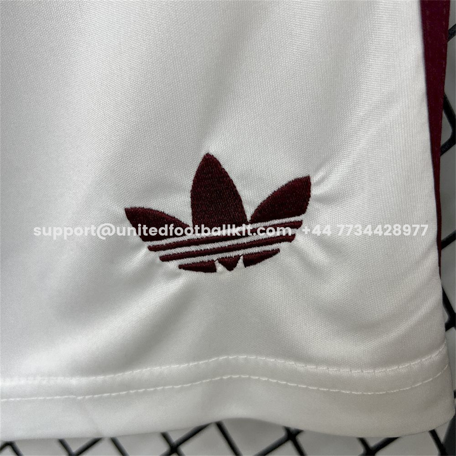 Unitedfootballkit.com | Arsenal 25-26 Third White Shorts - Fans Version -Customize Name, Number and Patch | Worldwide Shipping