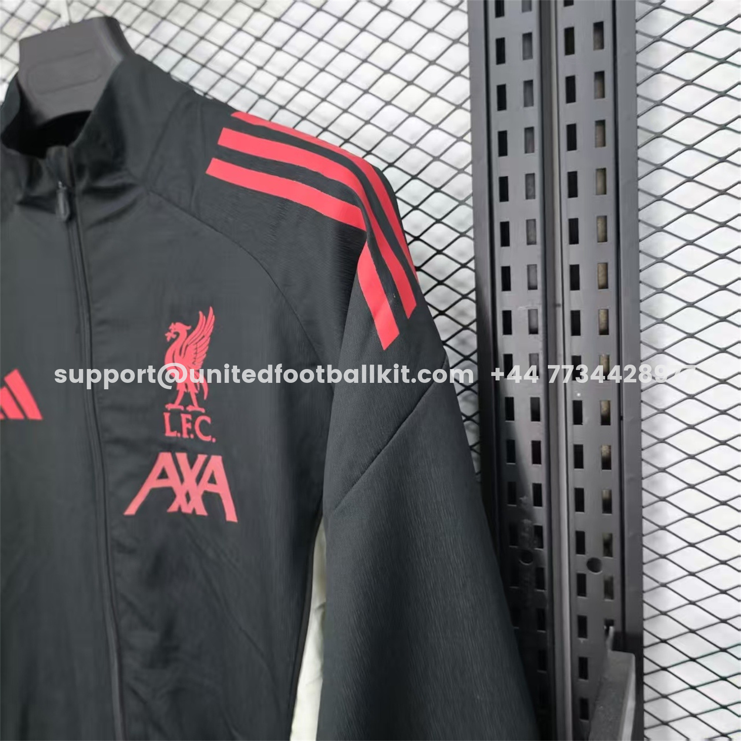 Unitedfootballkit.com | Liver.pool 25-26 Black Windbreaker Jacket -Customize Name, Number and Patch | Worldwide Shipping