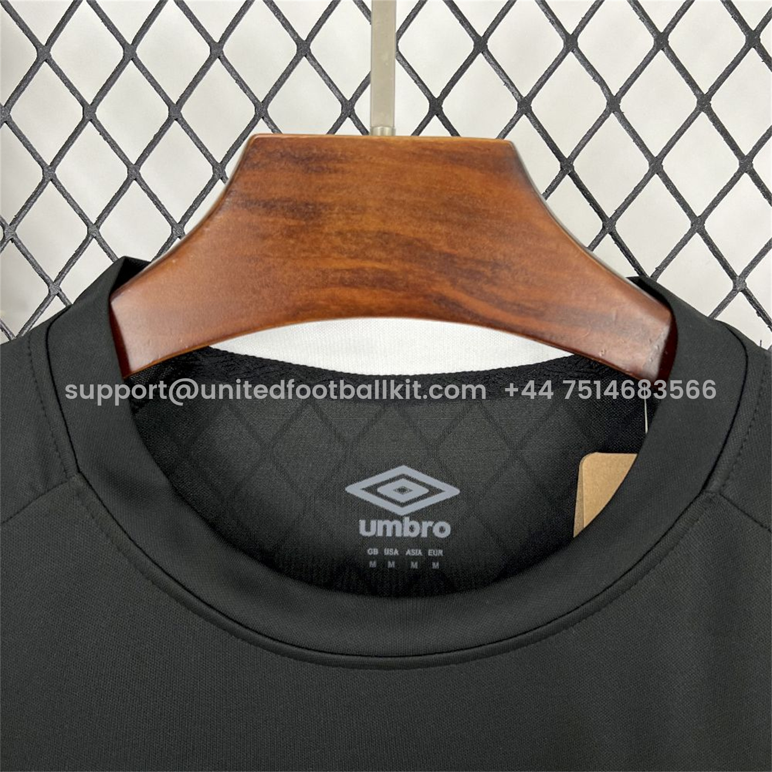 Unitedfootballkit.com | Santos 25-26 Black Goalkeeper Unsponsored Jersey - Fans Version -Customize Name, Number and Patch | Worldwide Shipping