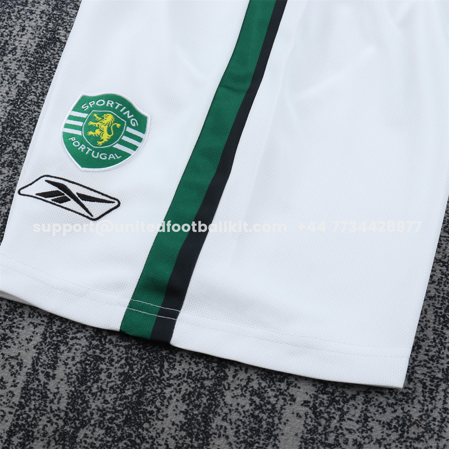 Unitedfootballkit.com | Retro Sporting CP 2003-04 Home Kids Kit -Customize Name, Number and Patch | Worldwide Shipping