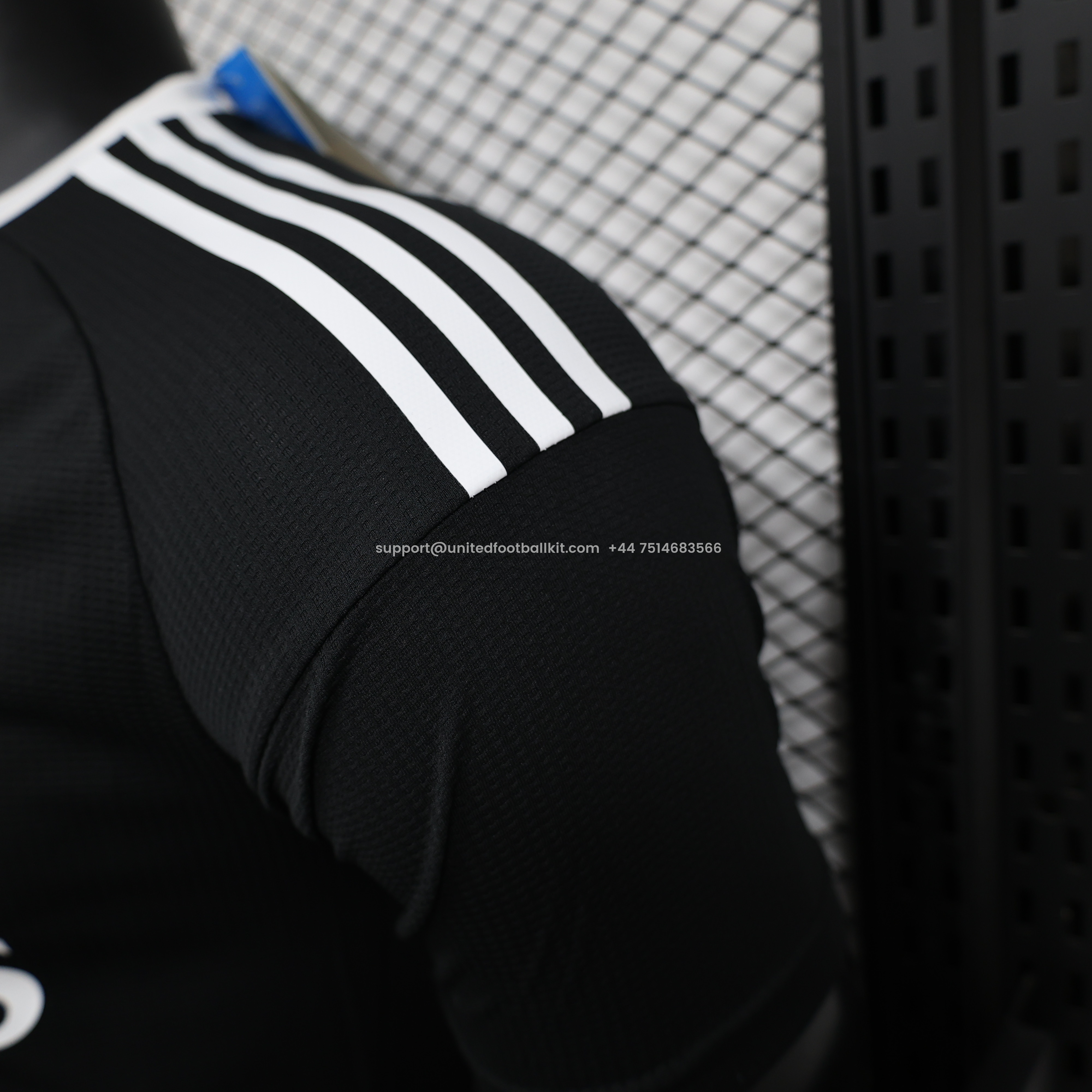 Unitedfootballkit.com | Real Madrid 24-25 Third Goalkeeper Black Jersey - Player Version -Customize Name, Number and Patch | Worldwide Shipping