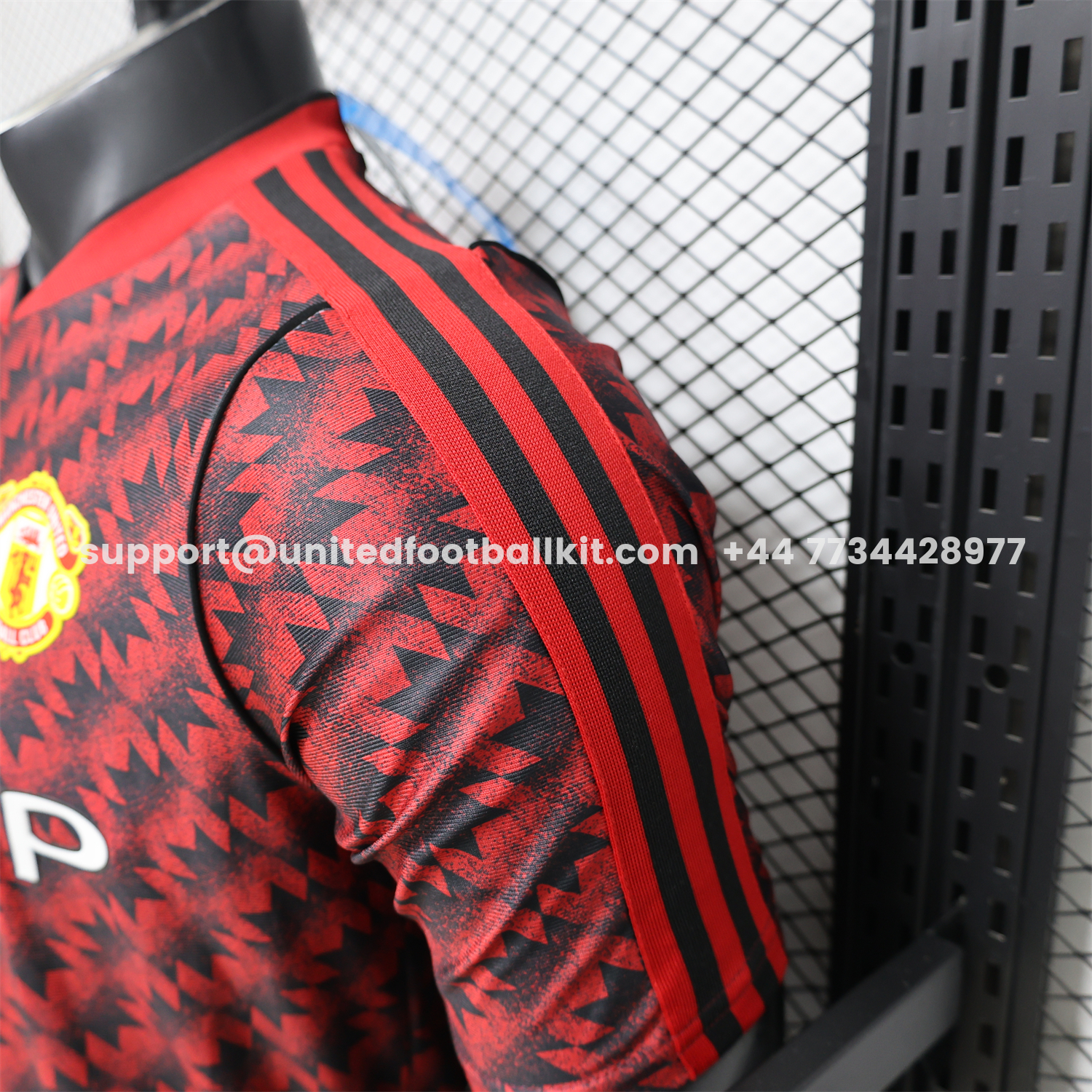 Unitedfootballkit.com | Manchester United 26-27 Terrace Icon Retro Casual Style Red Jersey - Player Version -Customize Name, Number and Patch | Worldwide Shipping