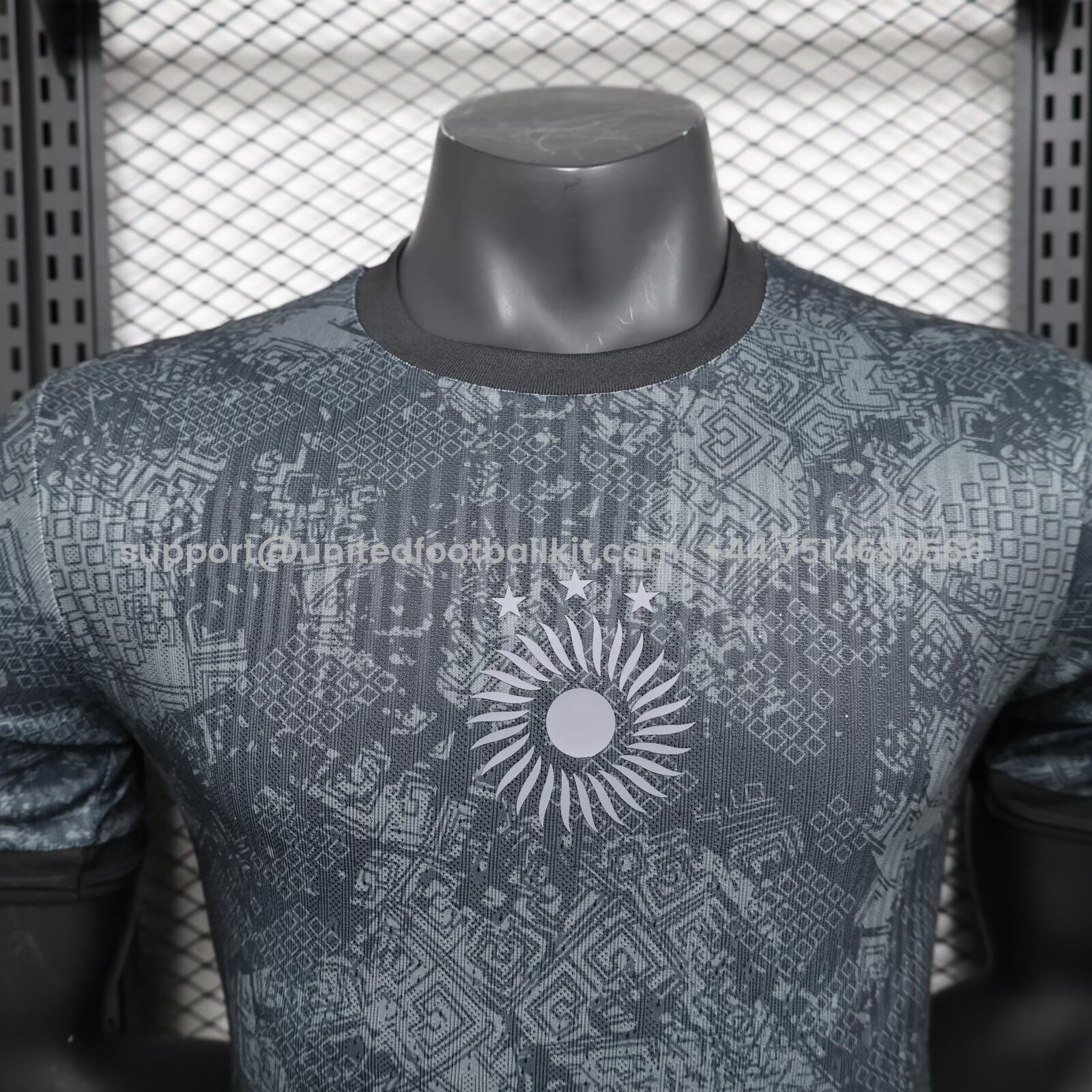 Unitedfootballkit.com | Argentina 2024-25 COMMA Messi Black Jersey - Black Version -Customize Name, Number and Patch | Worldwide Shipping