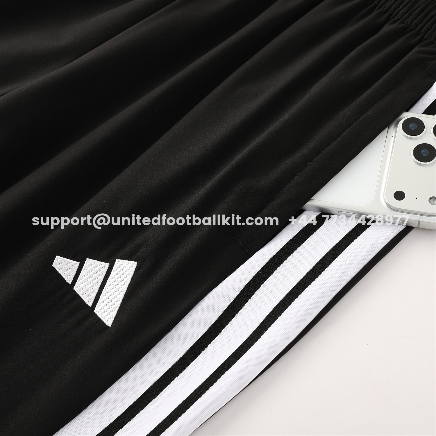 Unitedfootballkit.com | Germany 2026 Hooded Windbreaker Training Set - Black Red Top and Pants -Customize Name, Number and Patch | Worldwide Shipping