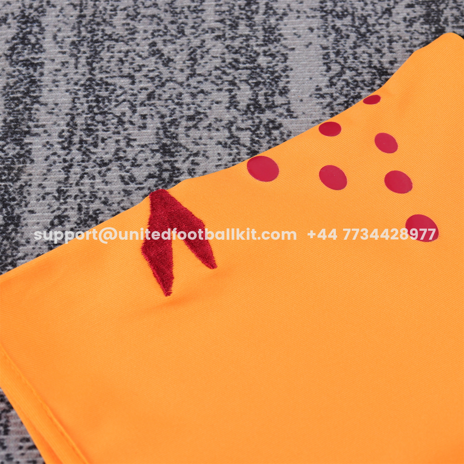 Unitedfootballkit.com | Retro Roma 2005-06 Home Kids Kit -Customize Name, Number and Patch | Worldwide Shipping