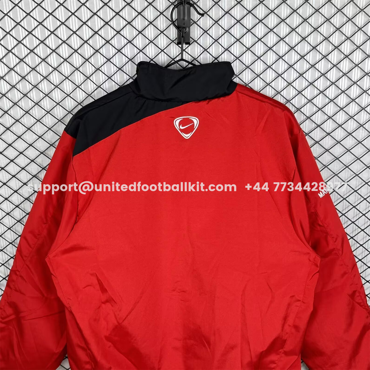 Unitedfootballkit.com | Retro Manchester United 2007-08 Red Windbreaker Jacket -Customize Name, Number and Patch | Worldwide Shipping