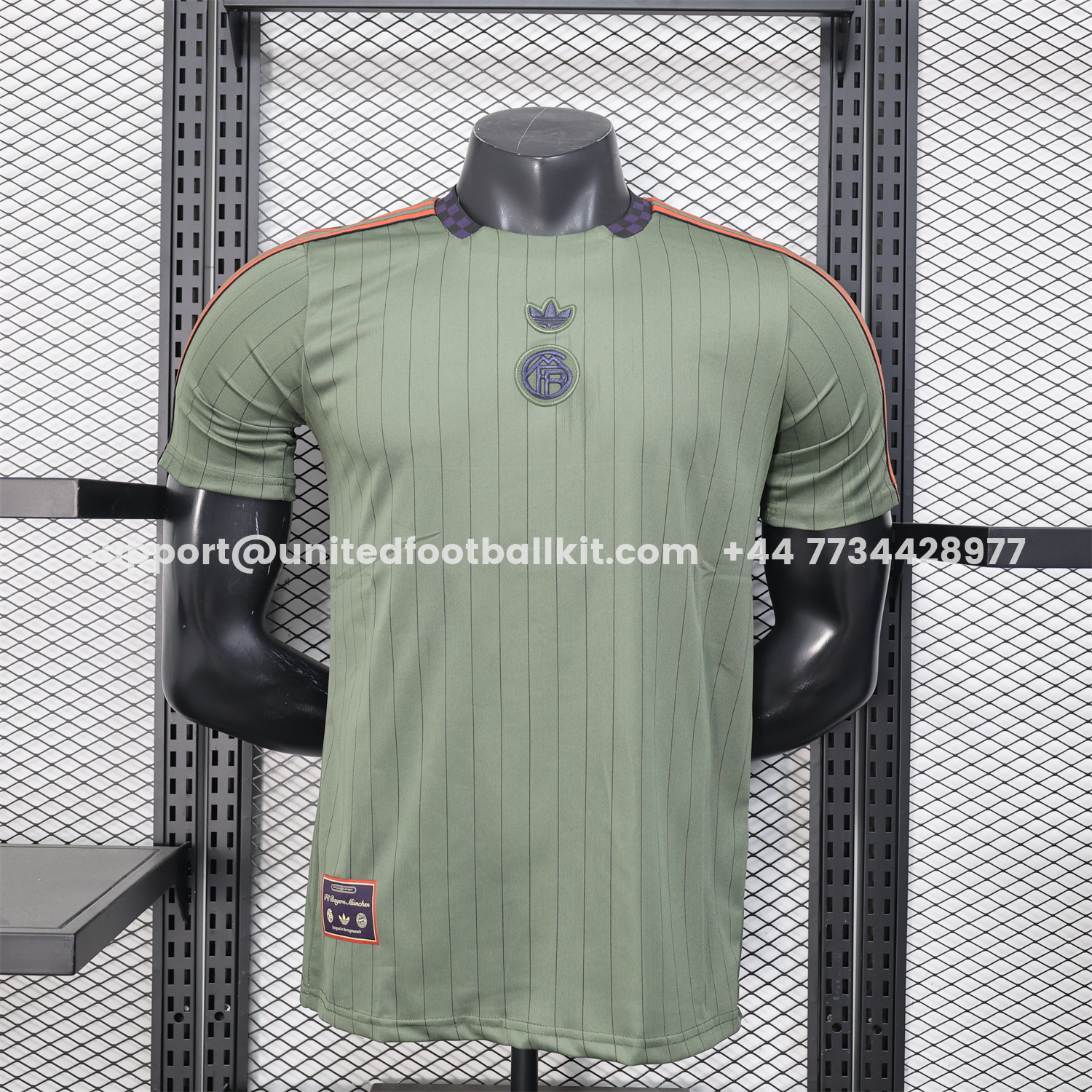 Unitedfootballkit.com | Bayern Munich 25-26 Trefoil Grey Green Travel Jersey - Player Version -Customize Name, Number and Patch | Worldwide Shipping
