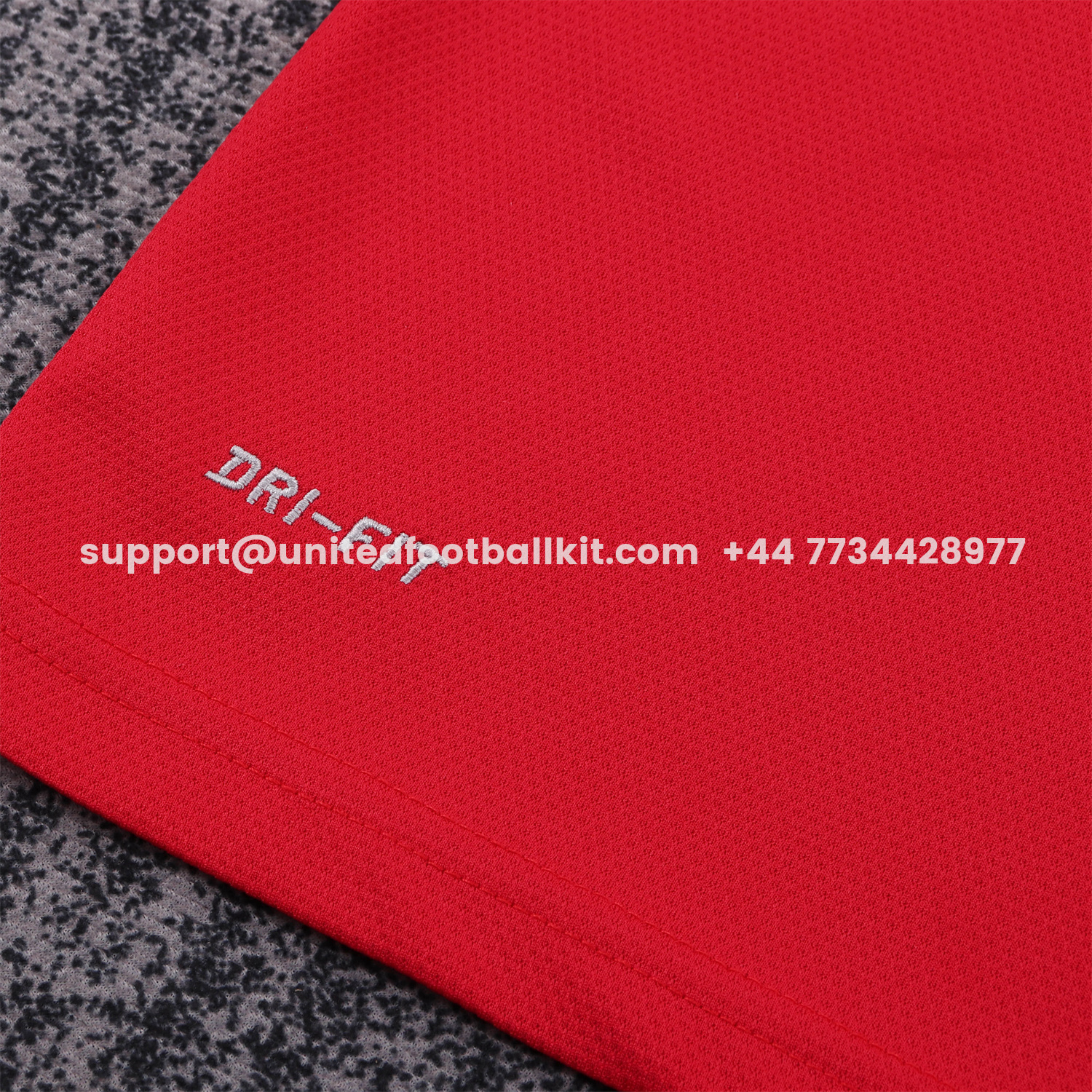 Unitedfootballkit.com | Retro Manchester United 2013-14 Home Kids Kit -Customize Name, Number and Patch | Worldwide Shipping