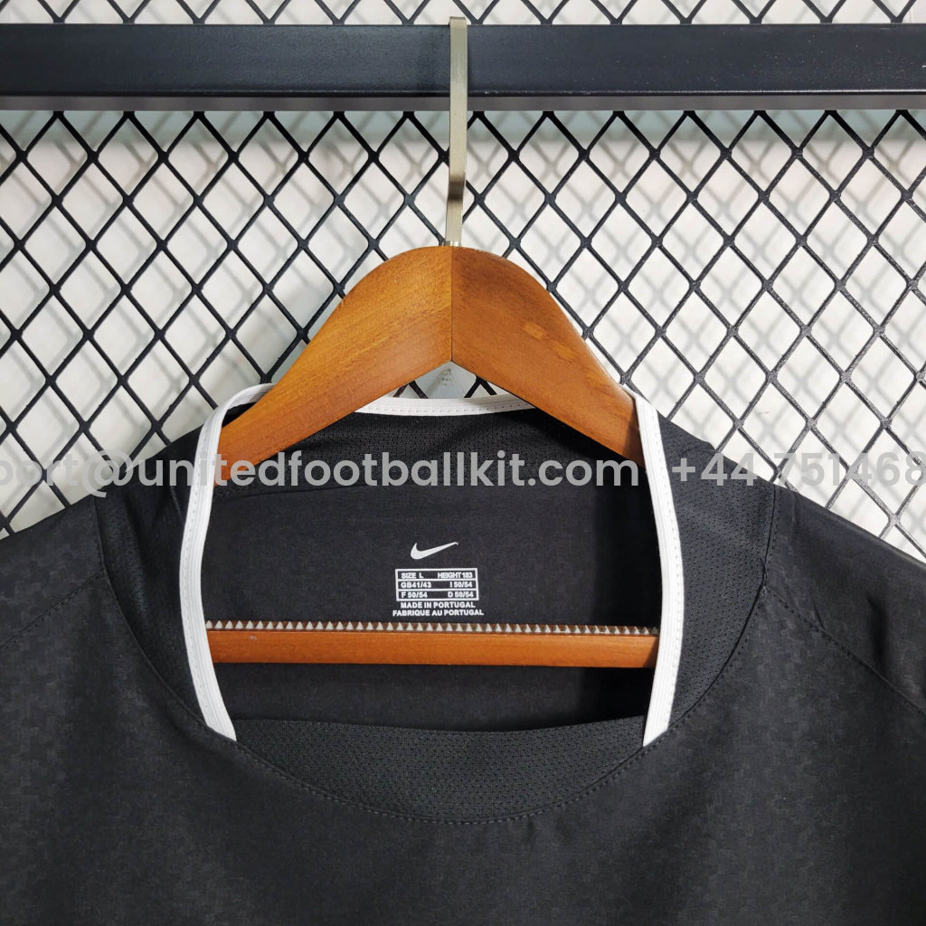 Unitedfootballkit.com | Retro Manchester United 03-04 Away Stadium Jersey -Customize Name, Number and Patch | Worldwide Shipping