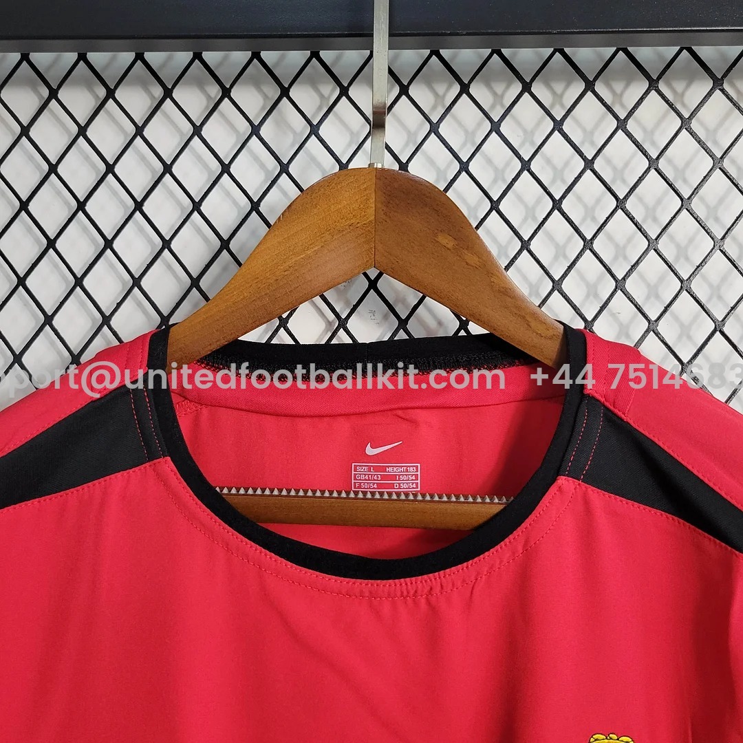 Unitedfootballkit.com | Retro Manchester United 02-04 Home Long Sleeve Jersey -Customize Name, Number and Patch | Worldwide Shipping