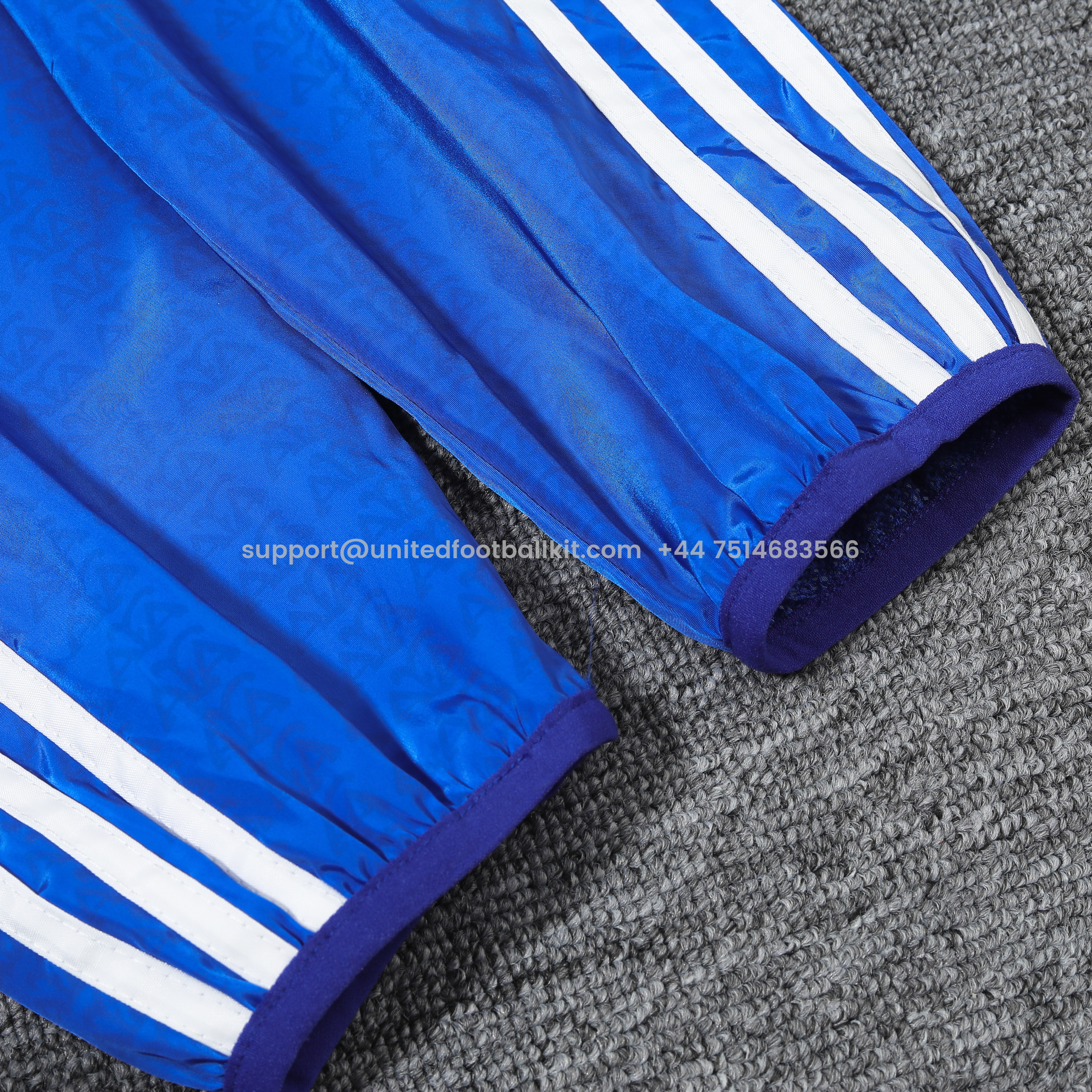 Unitedfootballkit.com | Argentine 2024 Vintage Style Blue Hooded Windbreaker - Player Version -Customize Name, Number and Patch | Worldwide Shipping