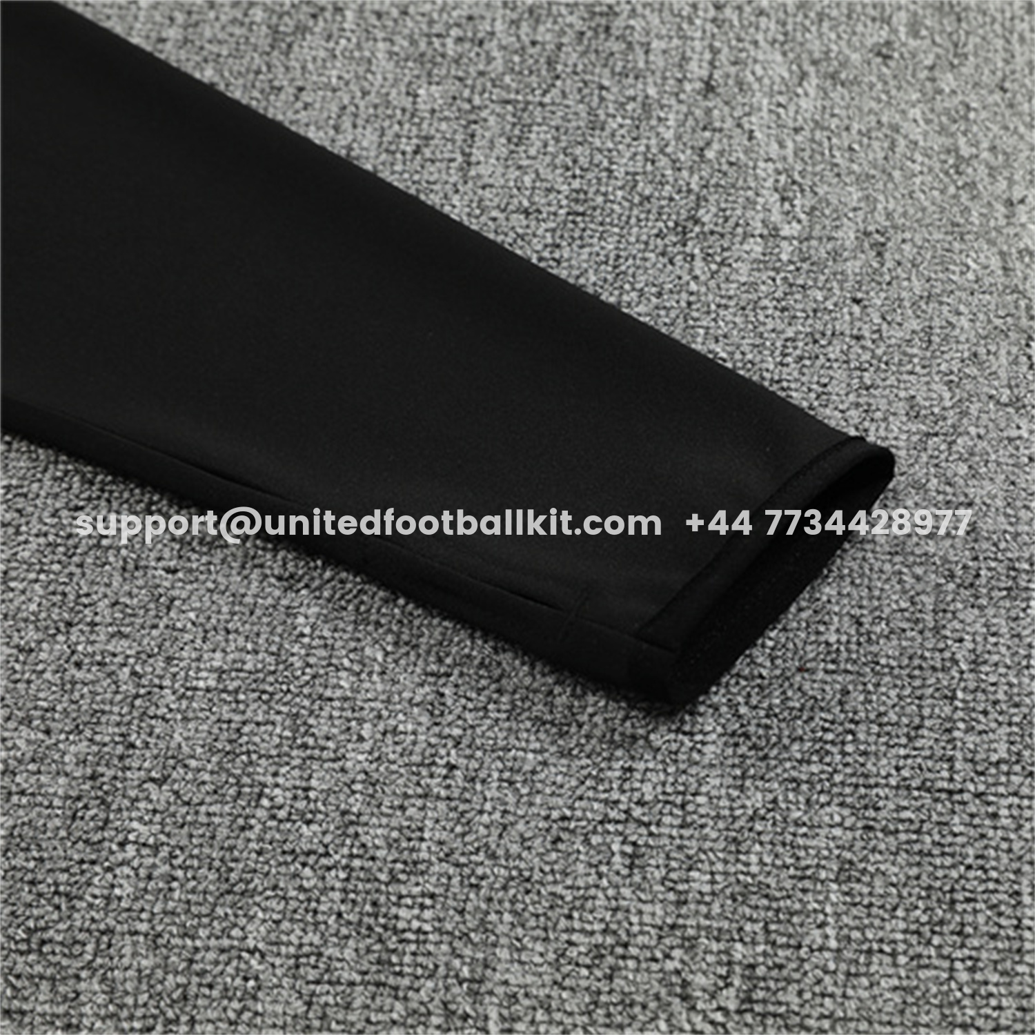 Unitedfootballkit.com | Real Madrid 25-26 Long Sleeve Training Set - Player Version - Yellow Pattern Black Top and Black Pants -Customize Name, Number and Patch | Worldwide Shipping