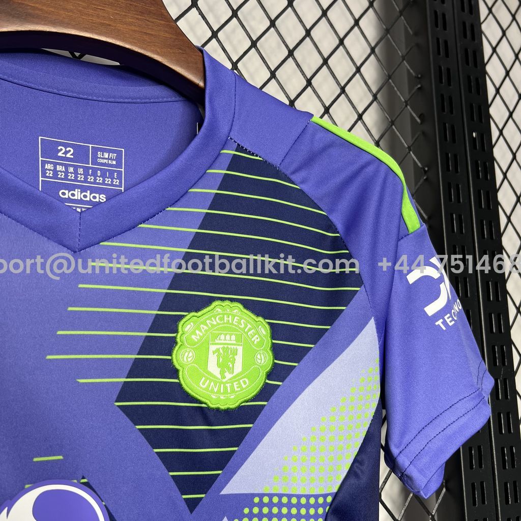 Unitedfootballkit.com | Manchester United 24-25 Purple Goalkeeper Kids Kit -Customize Name, Number and Patch | Worldwide Shipping