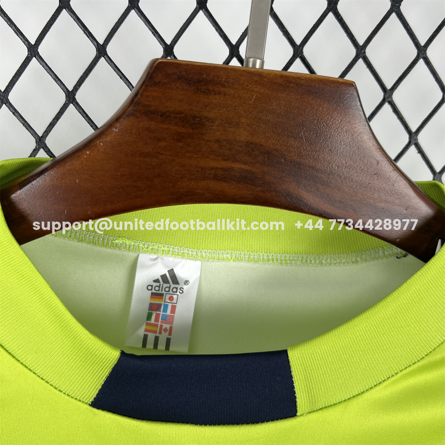 Unitedfootballkit.com | Retro Real Madrid 1999-00 Green Goalkeeper Long Sleeves Jersey -Customize Name, Number and Patch | Worldwide Shipping