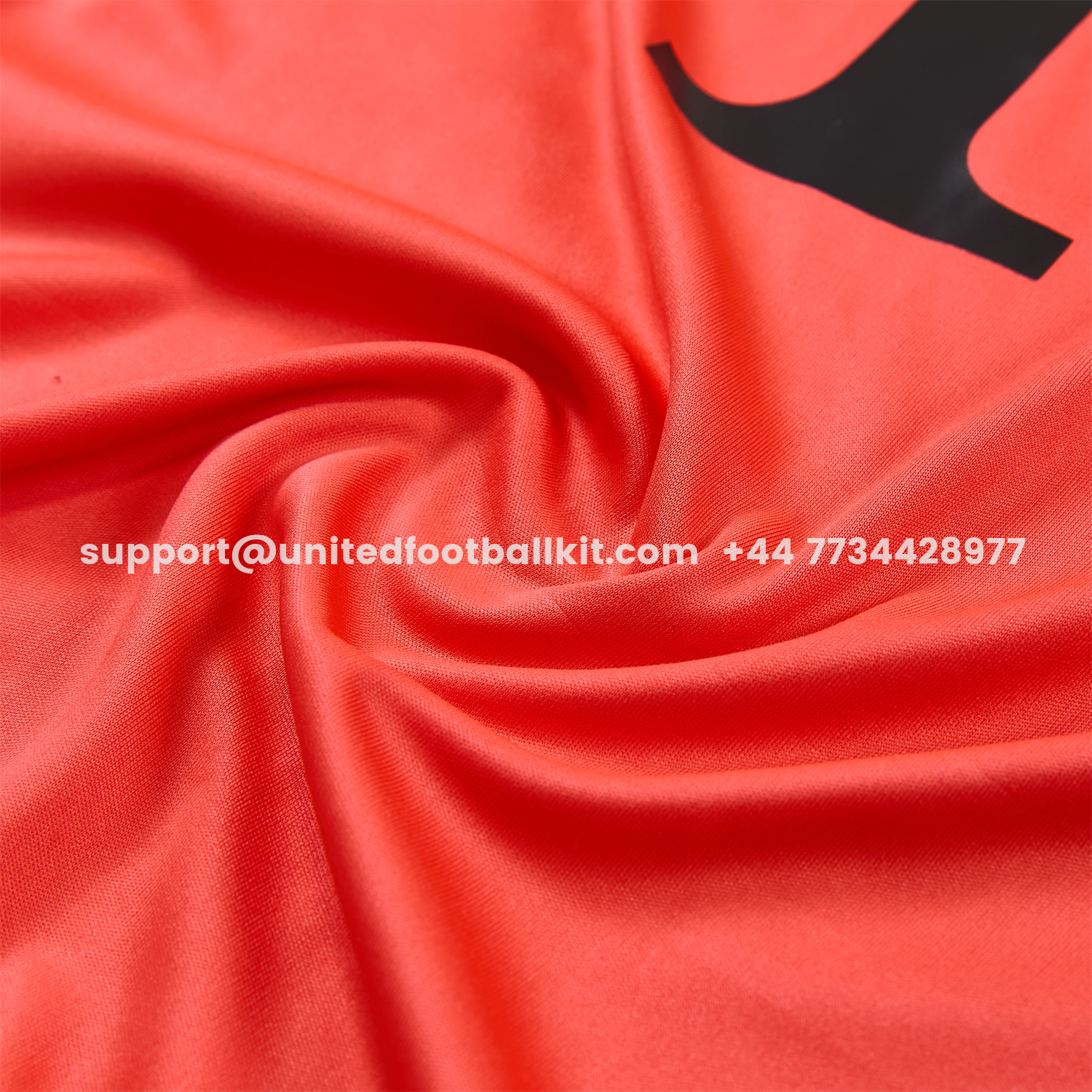 Unitedfootballkit.com | Bayern Munich 25-26 Vest Training Set - Coral With Black Accents Top & Black With Coral Accents Pants -Customize Name, Number and Patch | Worldwide Shipping