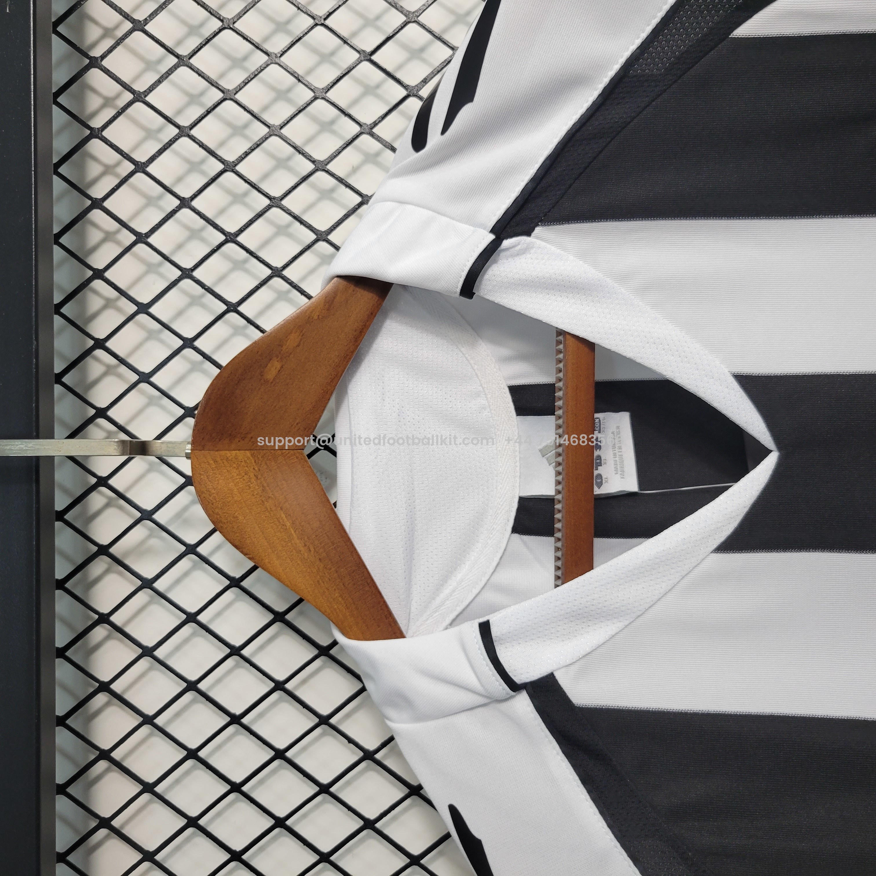 Unitedfootballkit.com | Retro Newcastle United 04-06 Home Stadium Jersey -Customize Name, Number and Patch | Worldwide Shipping