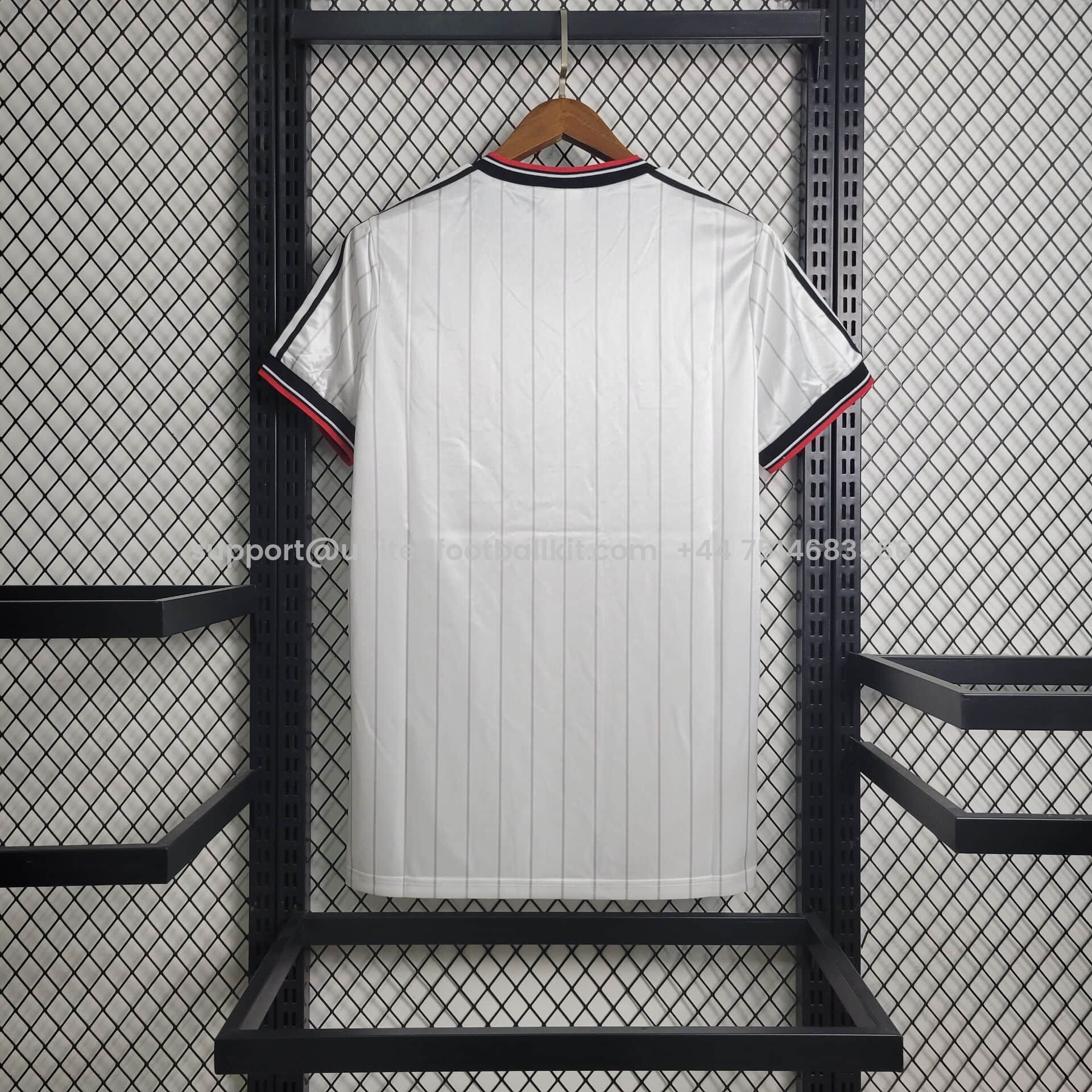 Unitedfootballkit.com | Retro Manchester United 82-83 Away Jersey -Customize Name, Number and Patch | Worldwide Shipping