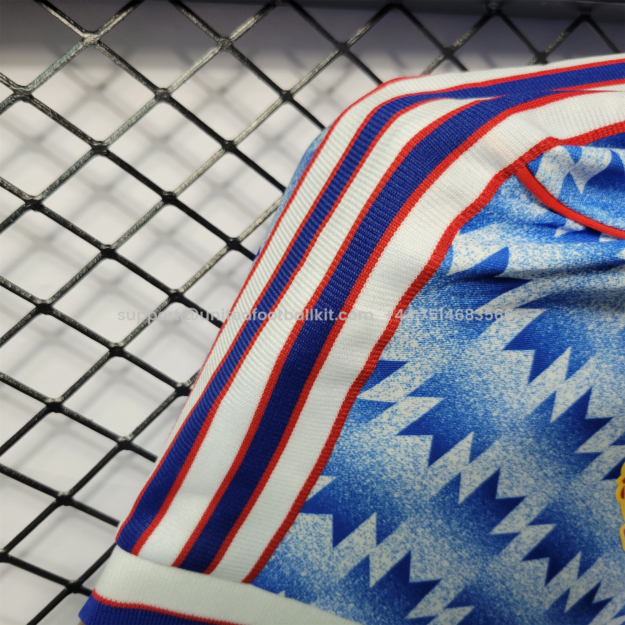 Unitedfootballkit.com | Retro Manchester United 90-92 Away Long Sleeve Jersey -Customize Name, Number and Patch | Worldwide Shipping