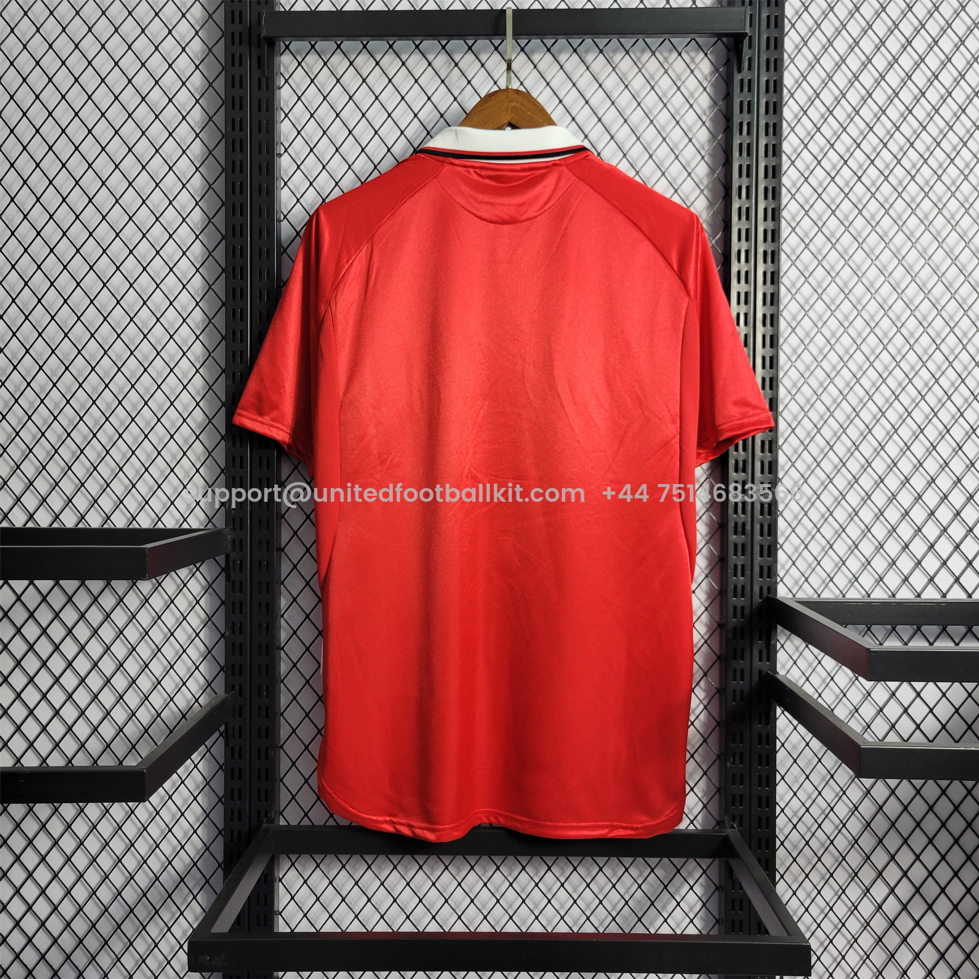 Unitedfootballkit.com | Retro Manchester United 99-00 Home Jersey -Customize Name, Number and Patch | Worldwide Shipping