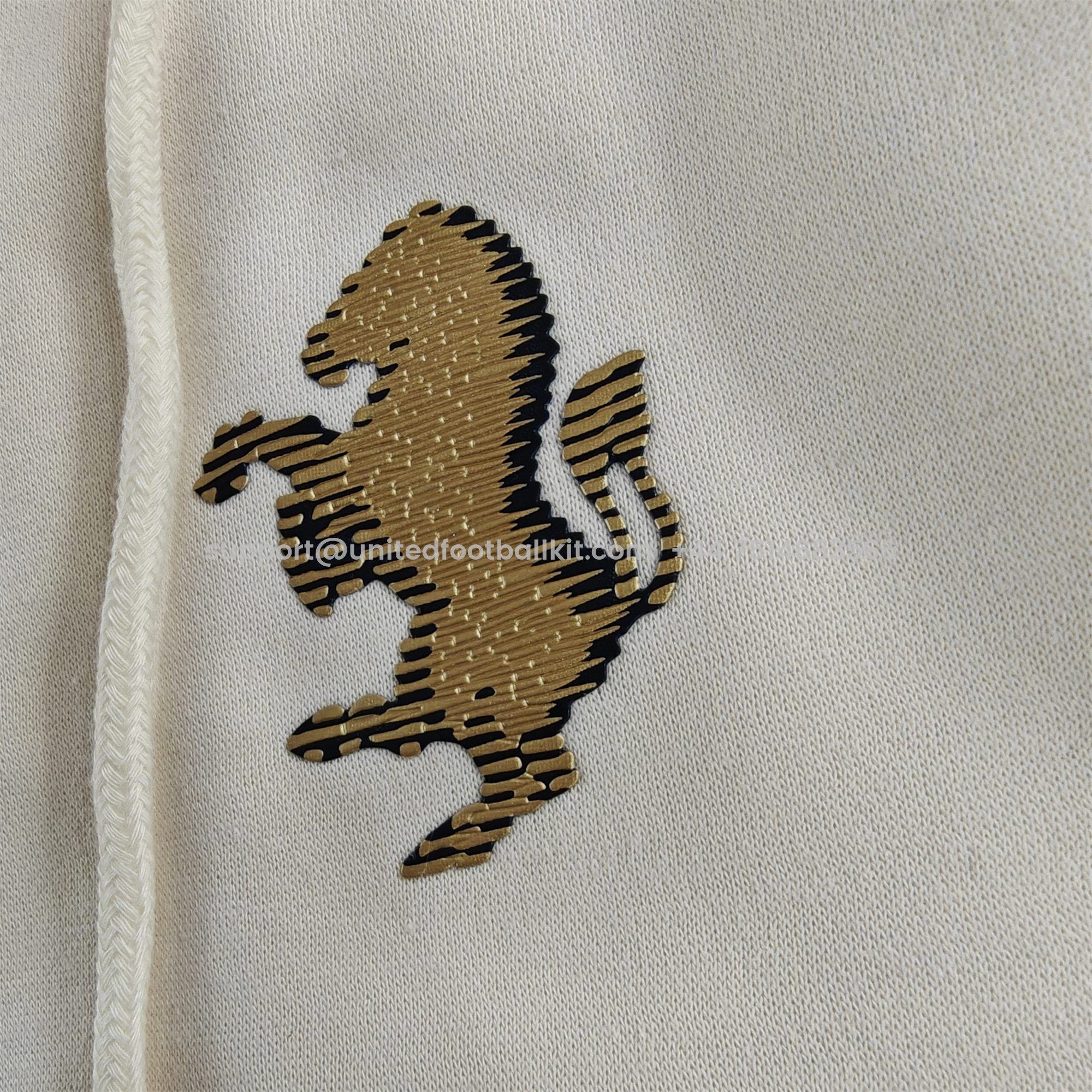 Unitedfootballkit.com | Juventus 24-25 Vintage Style Hoodie - Off White -Customize Name, Number and Patch | Worldwide Shipping