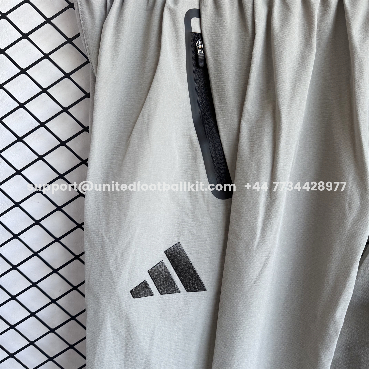 Unitedfootballkit.com | Real Madrid 25-26 Windbreaker Training Set - Pure Grey Top and Pants -Customize Name, Number and Patch | Worldwide Shipping