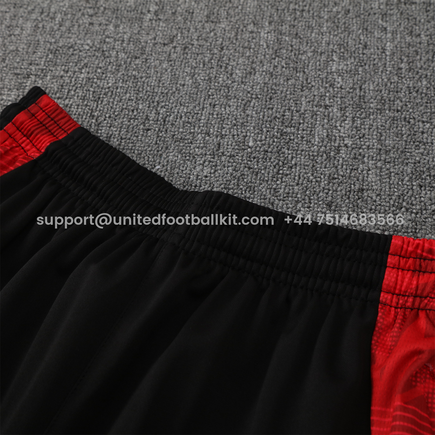 Unitedfootballkit.com | Manchester United 25-26 Traning Hoodie Set - Flowing Red Hoodie With Black Pants -Customize Name, Number and Patch | Worldwide Shipping